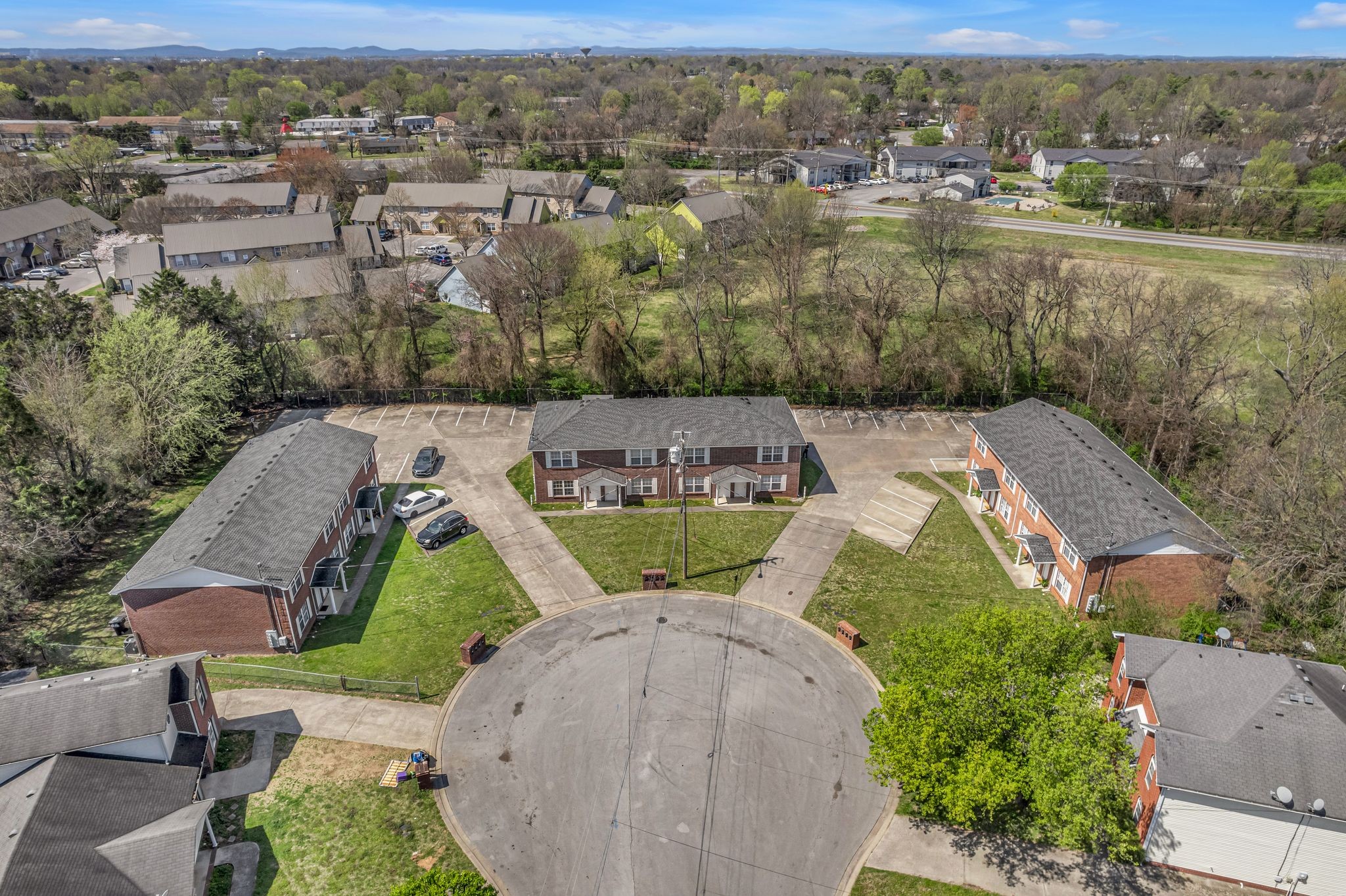 1511 Center Pointe Dr
