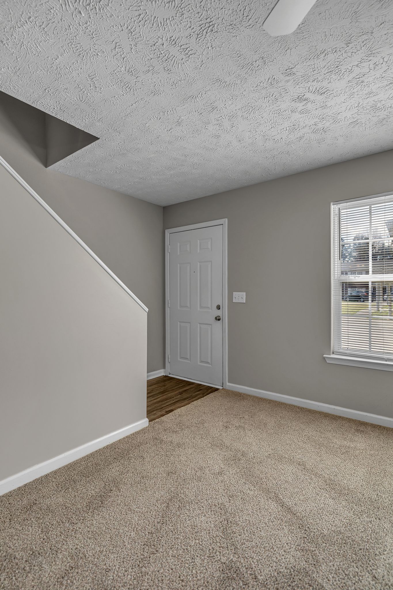 1511 Center Pointe Dr