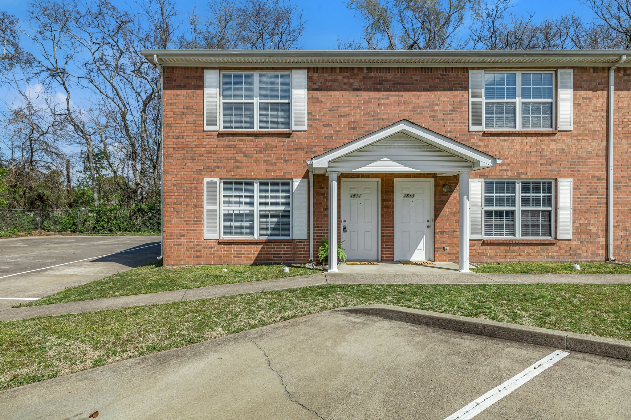 1511 Center Pointe Dr