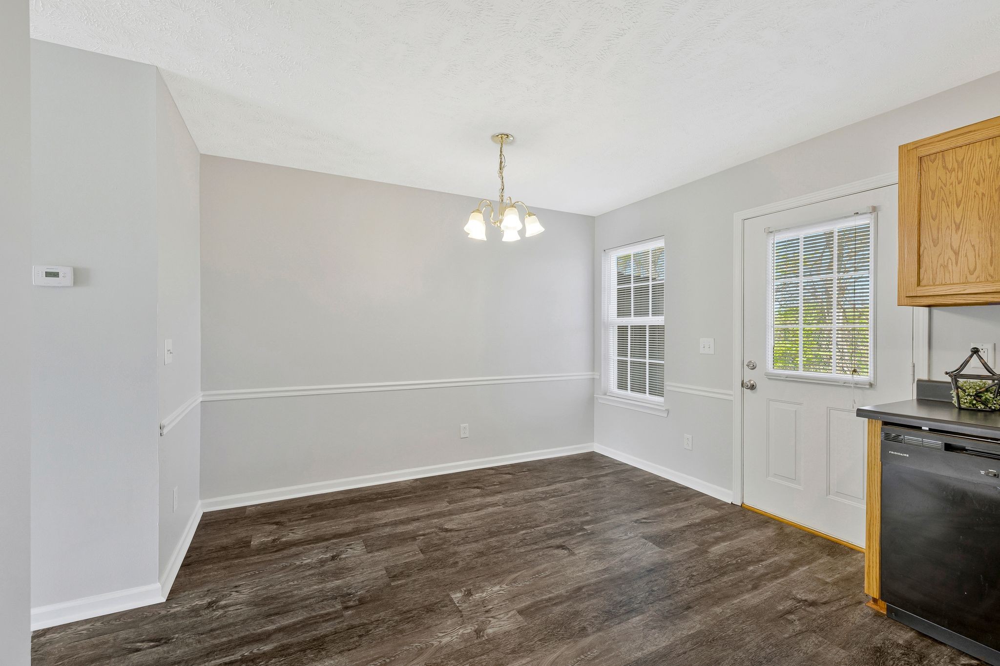 1517 Center Pointe Dr