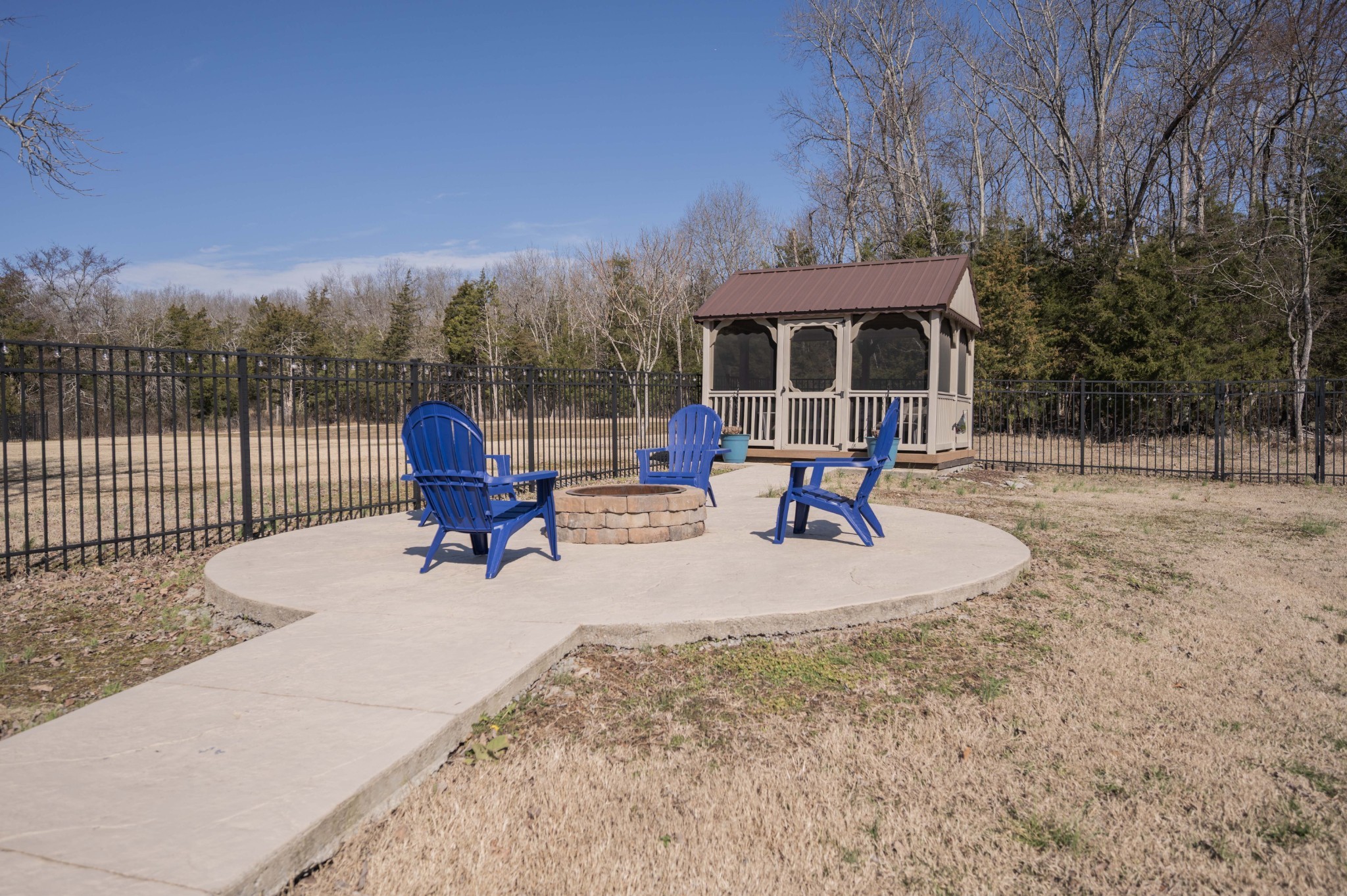 5422 Stonewood Dr