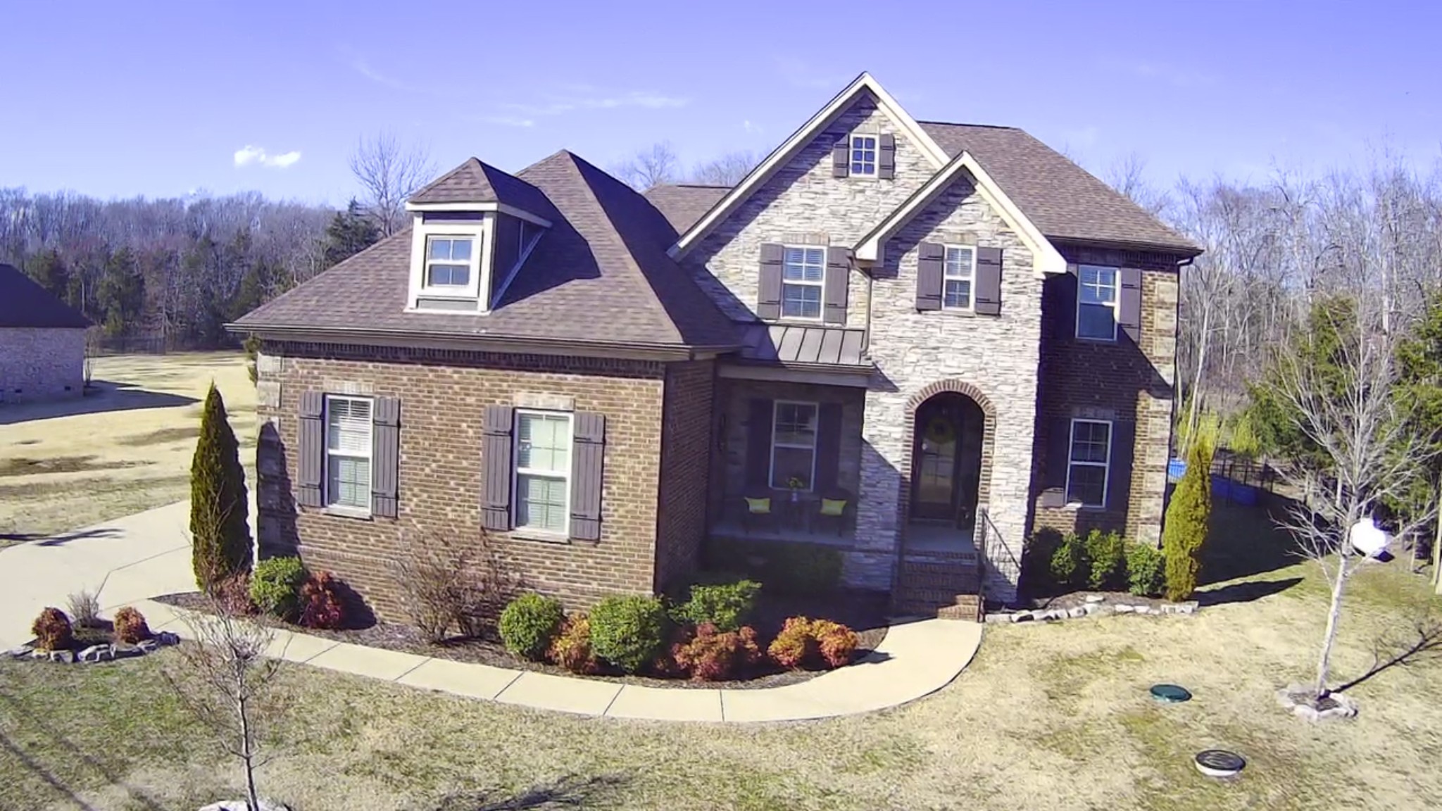 5422 Stonewood Dr