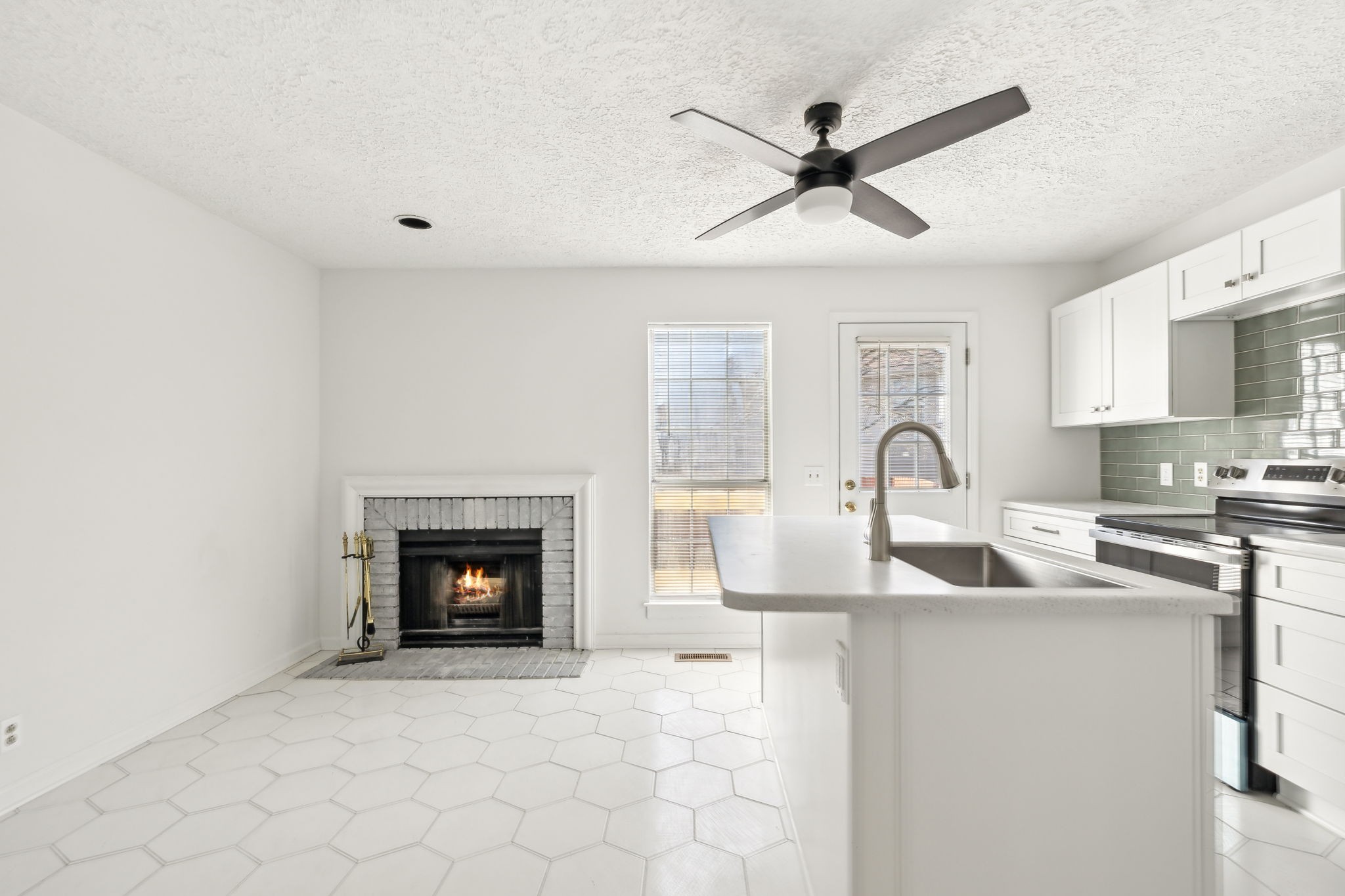 217 Walton Ferry Rd Unit: 108