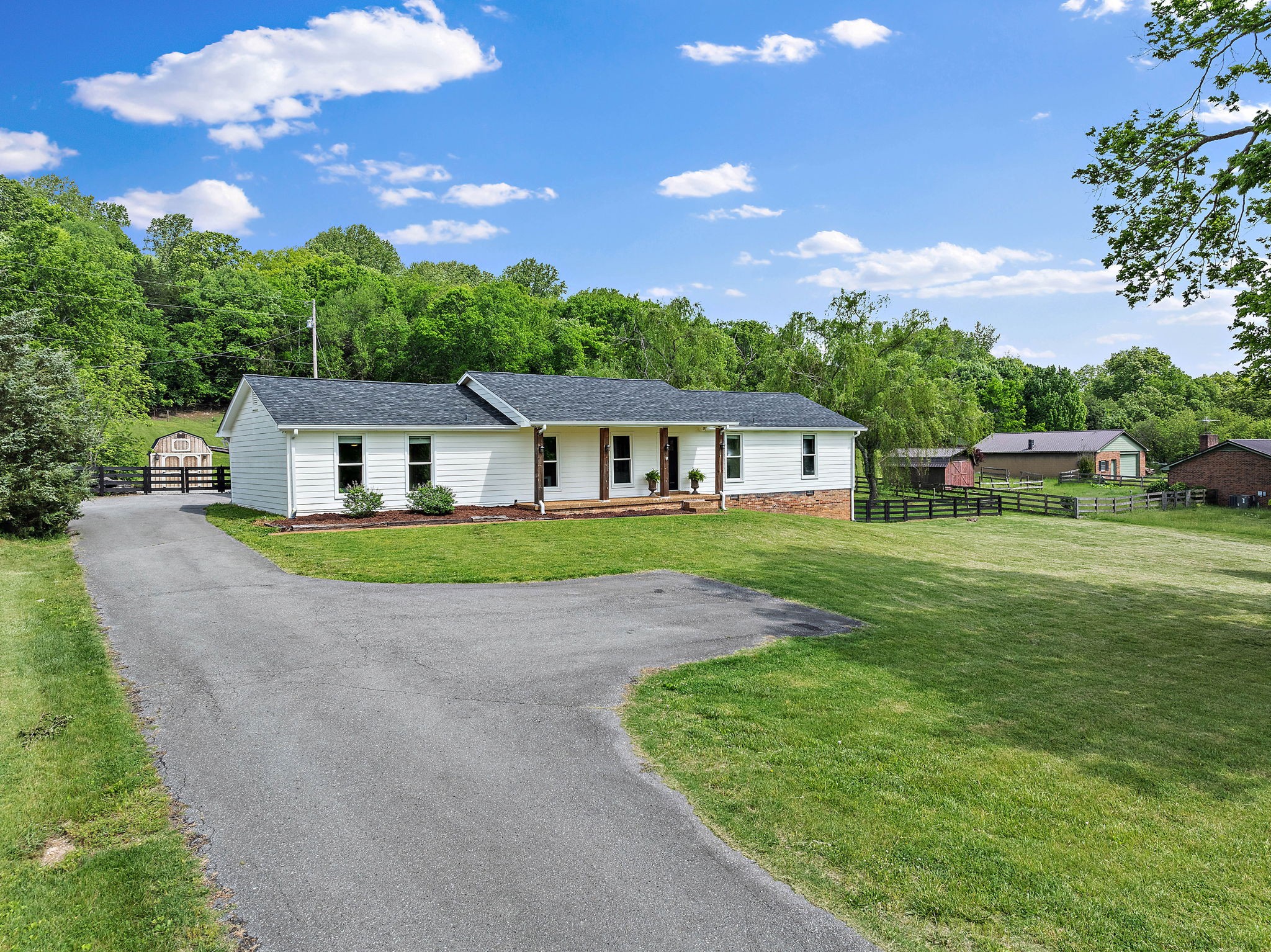 3055 Carters Creek Pike