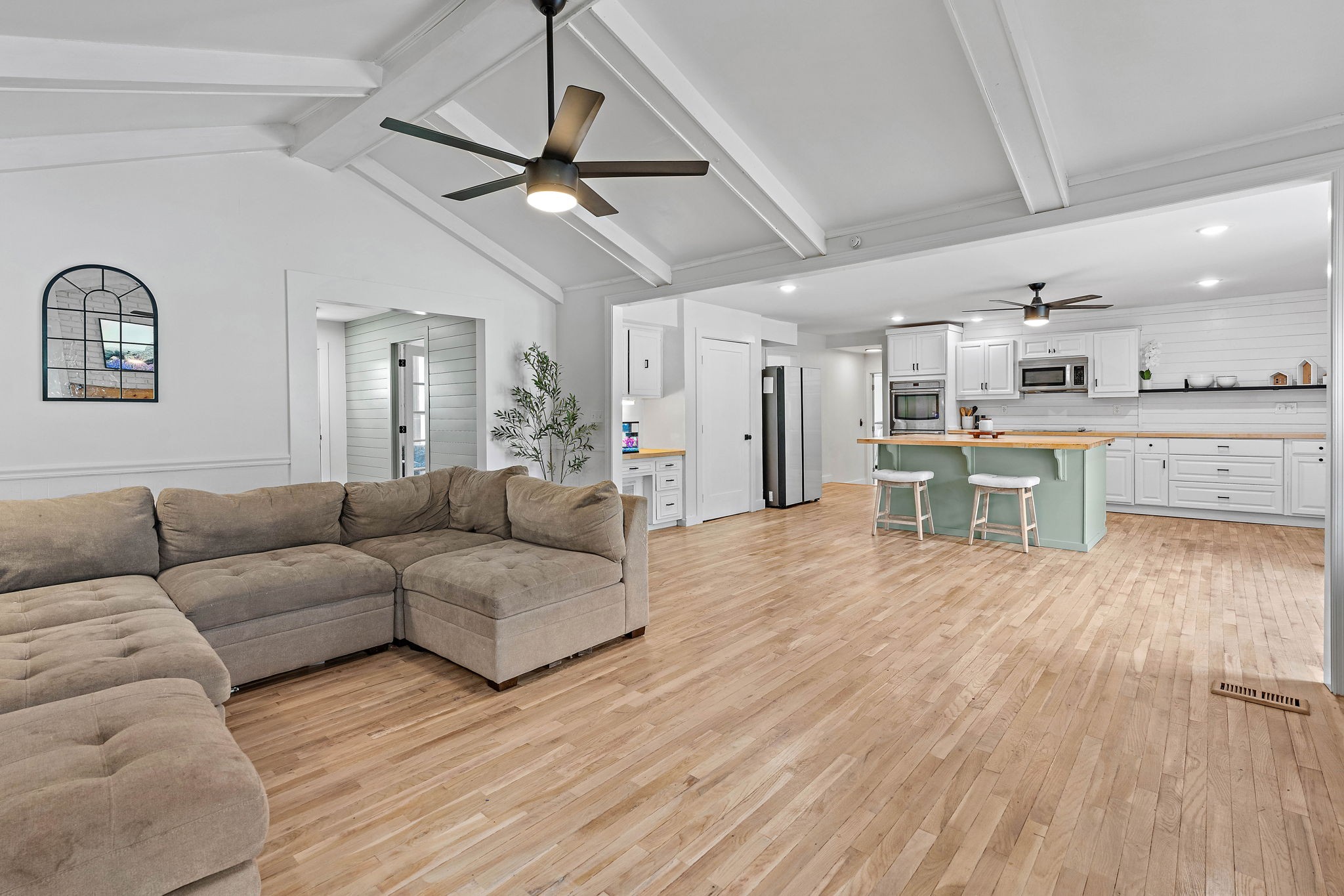 3055 Carters Creek Pike