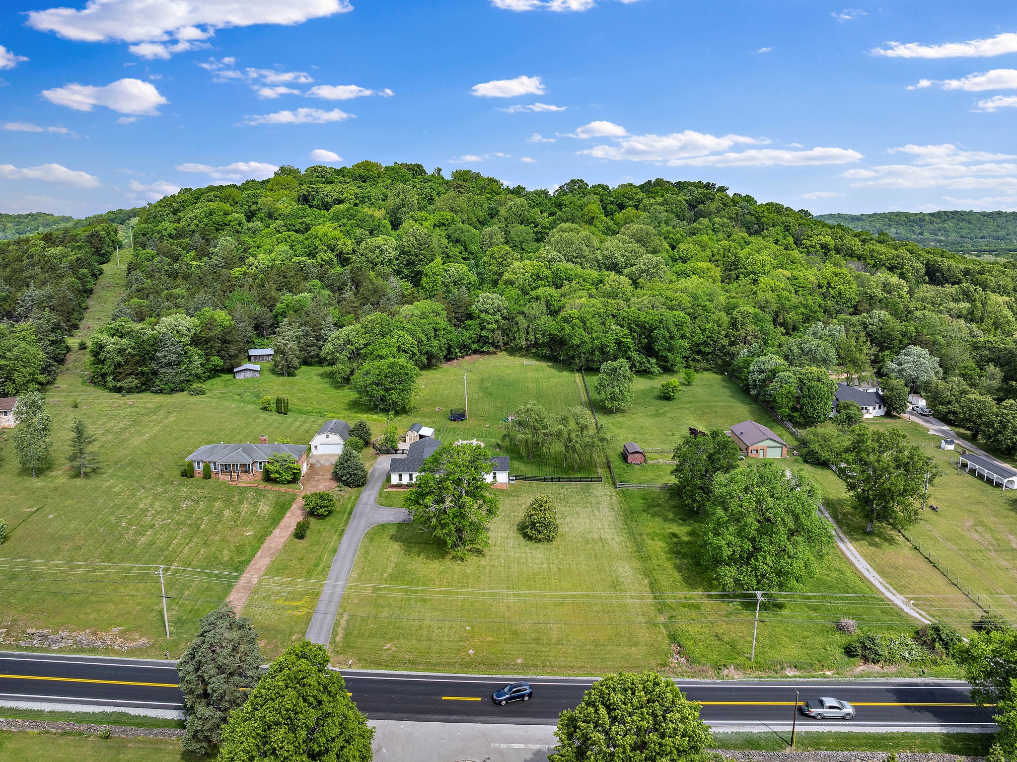 3055 Carters Creek Pike