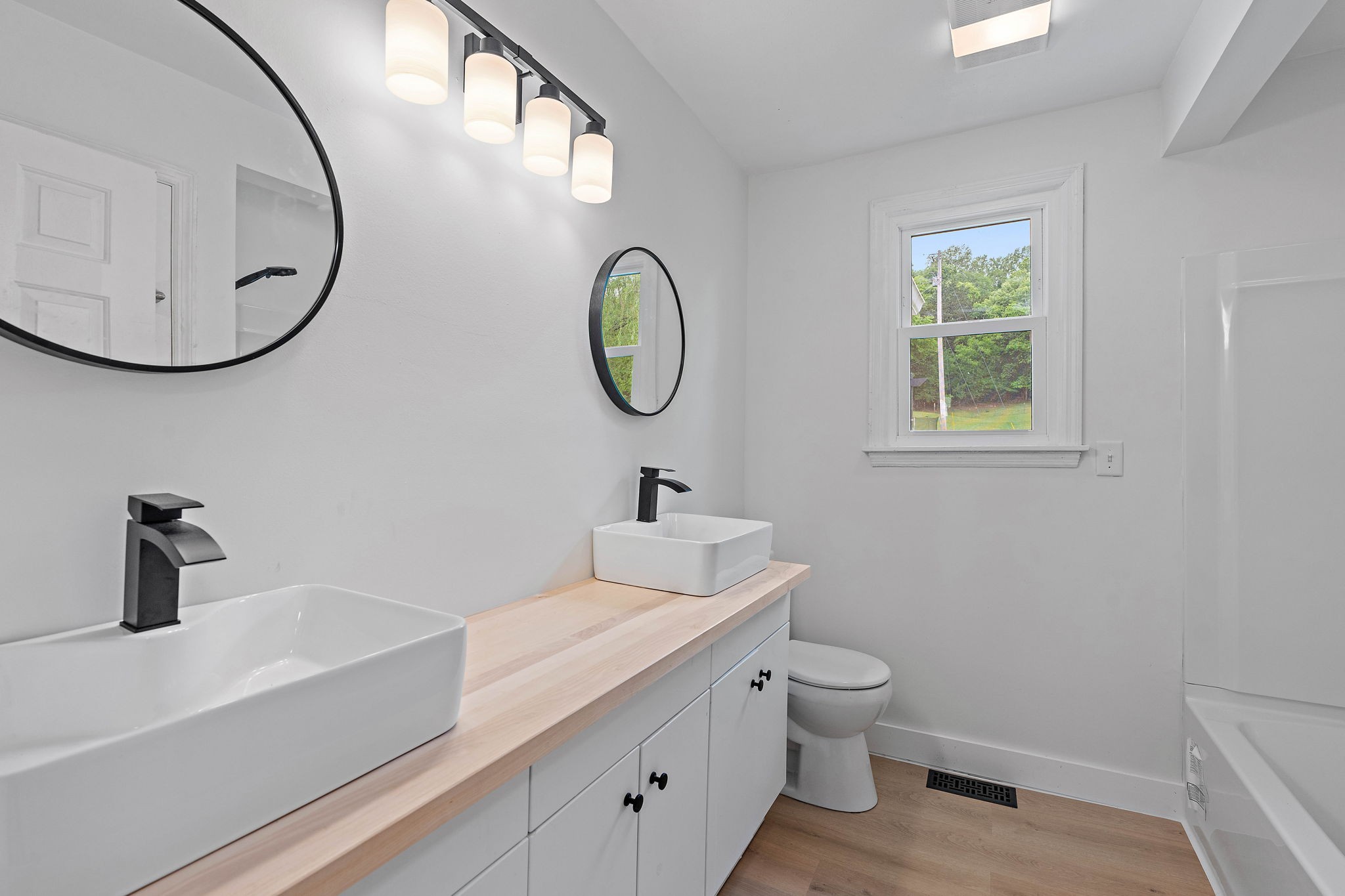 3055 Carters Creek Pike