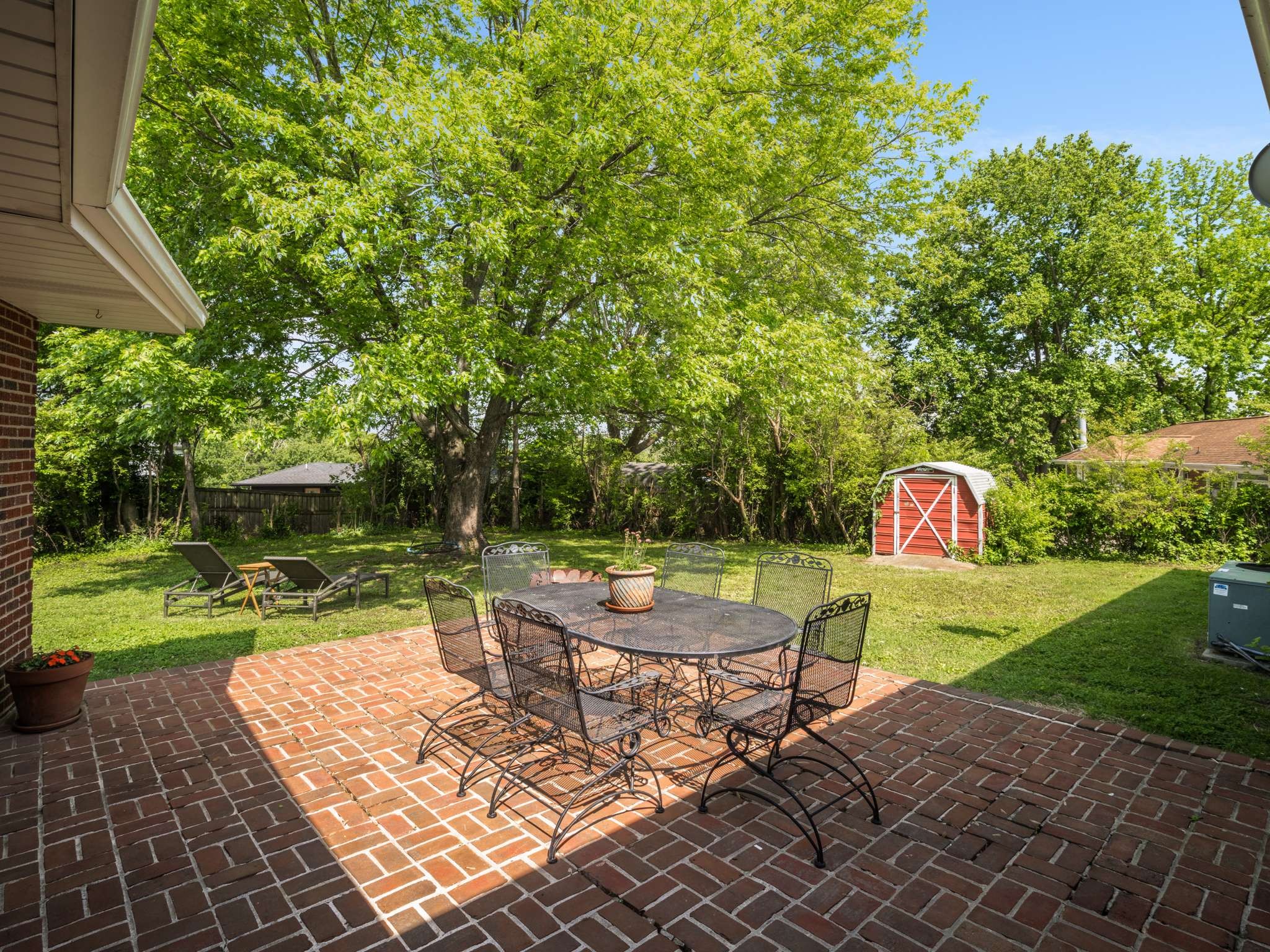 805 Potter Ln