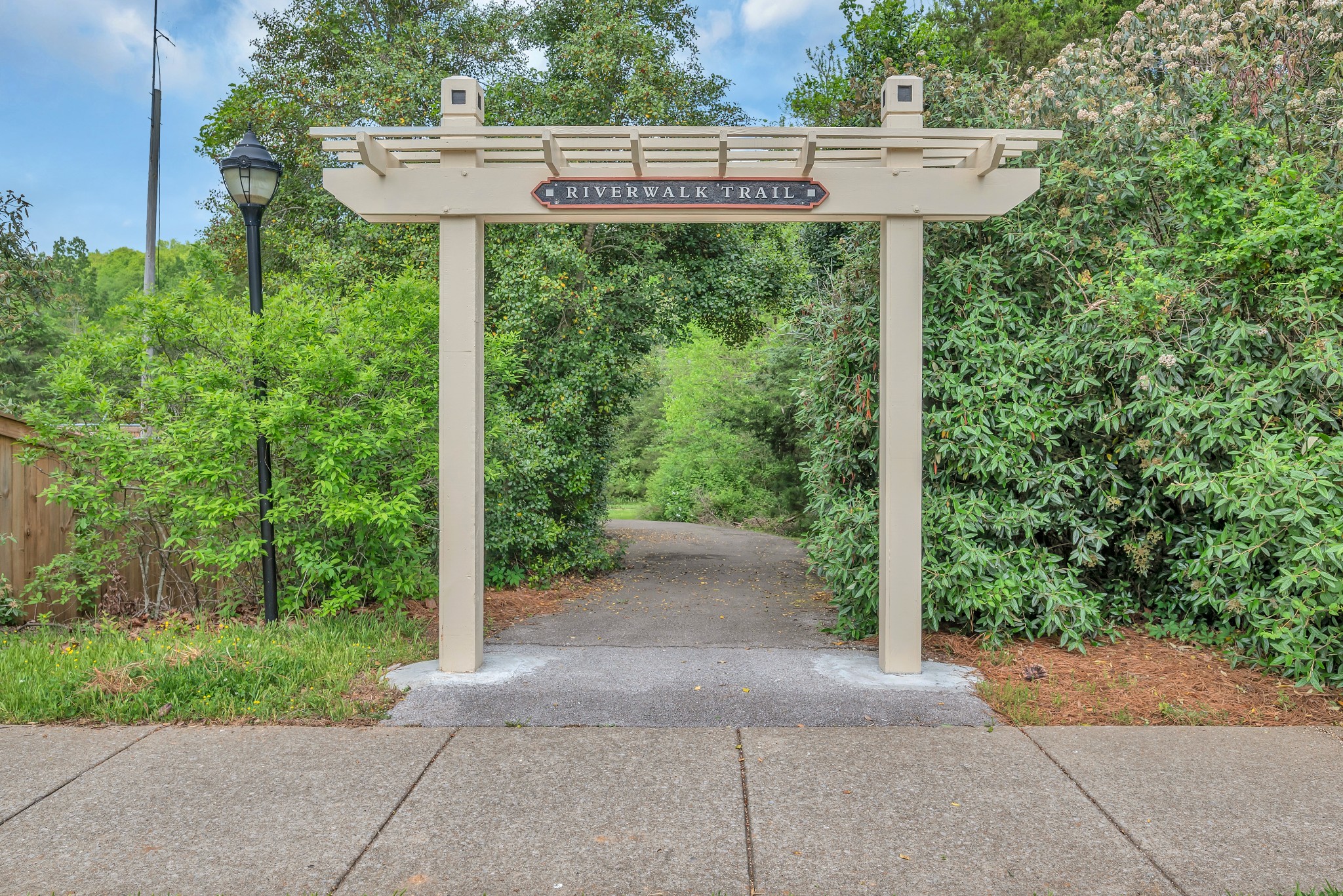 7204 Riverfront Dr