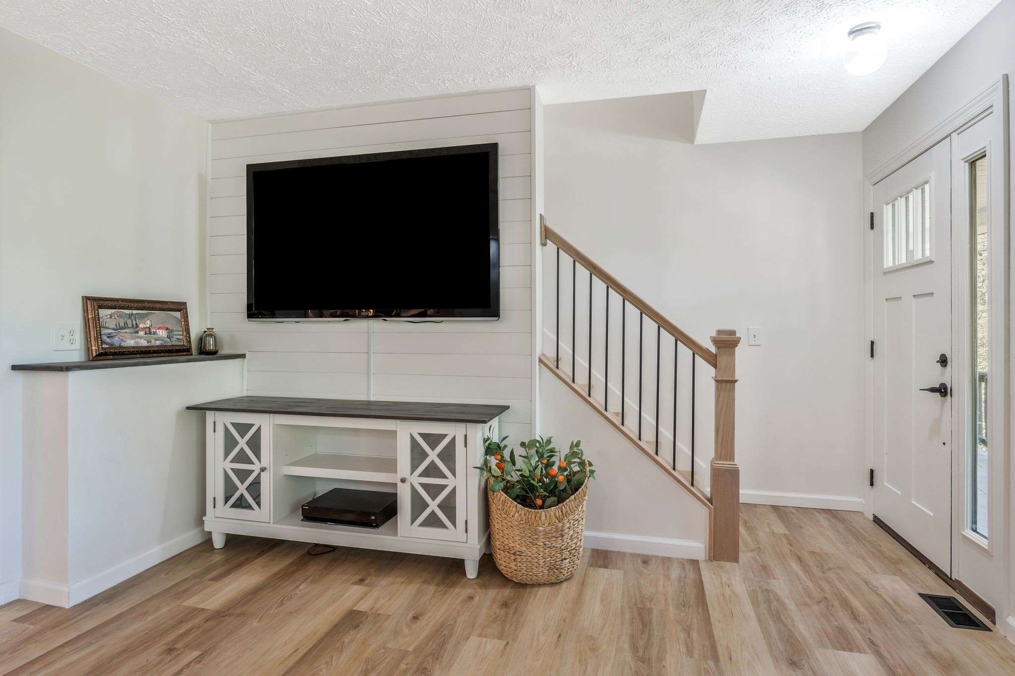 1780 Warren Hollow Rd