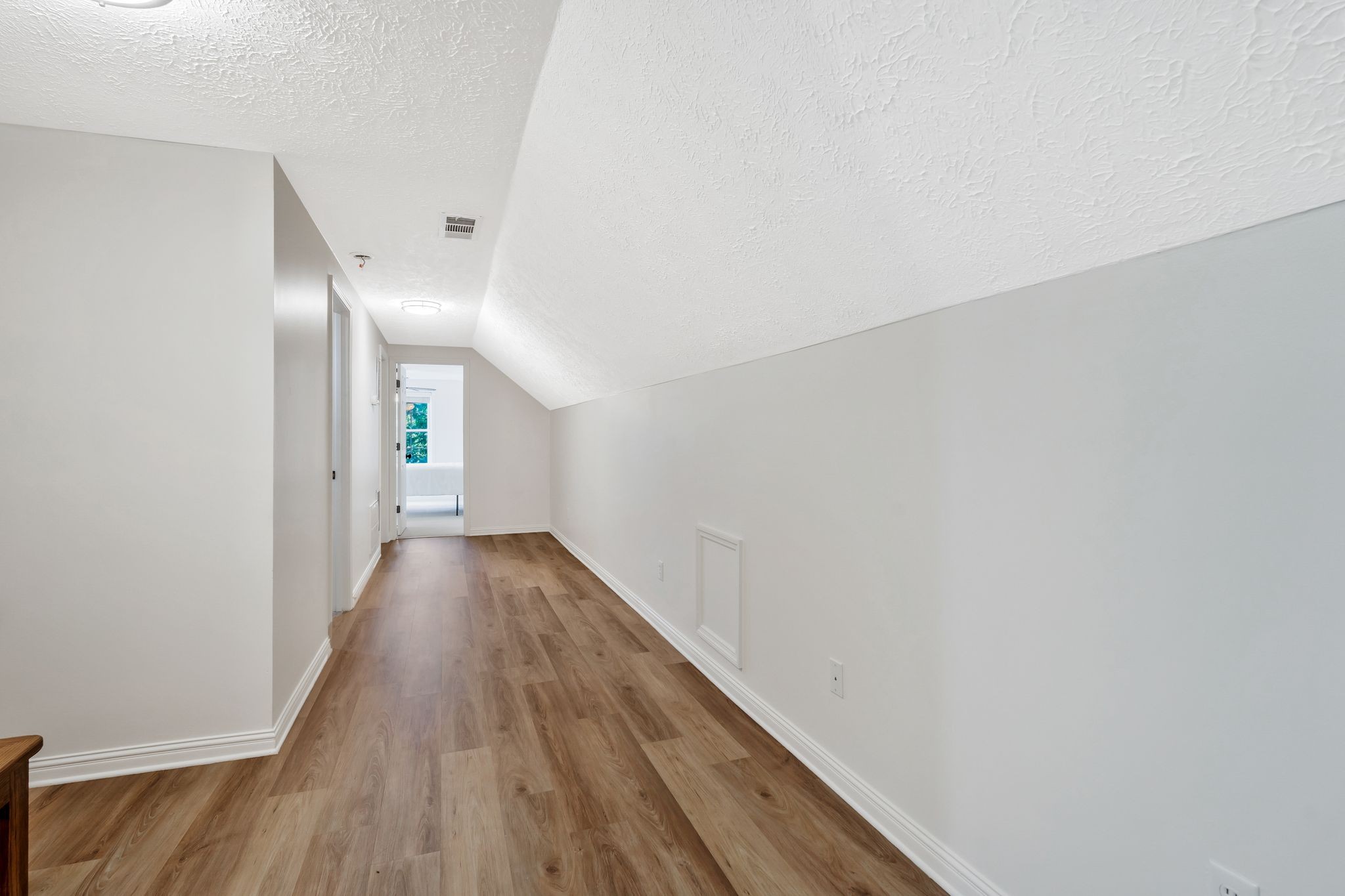 1780 Warren Hollow Rd