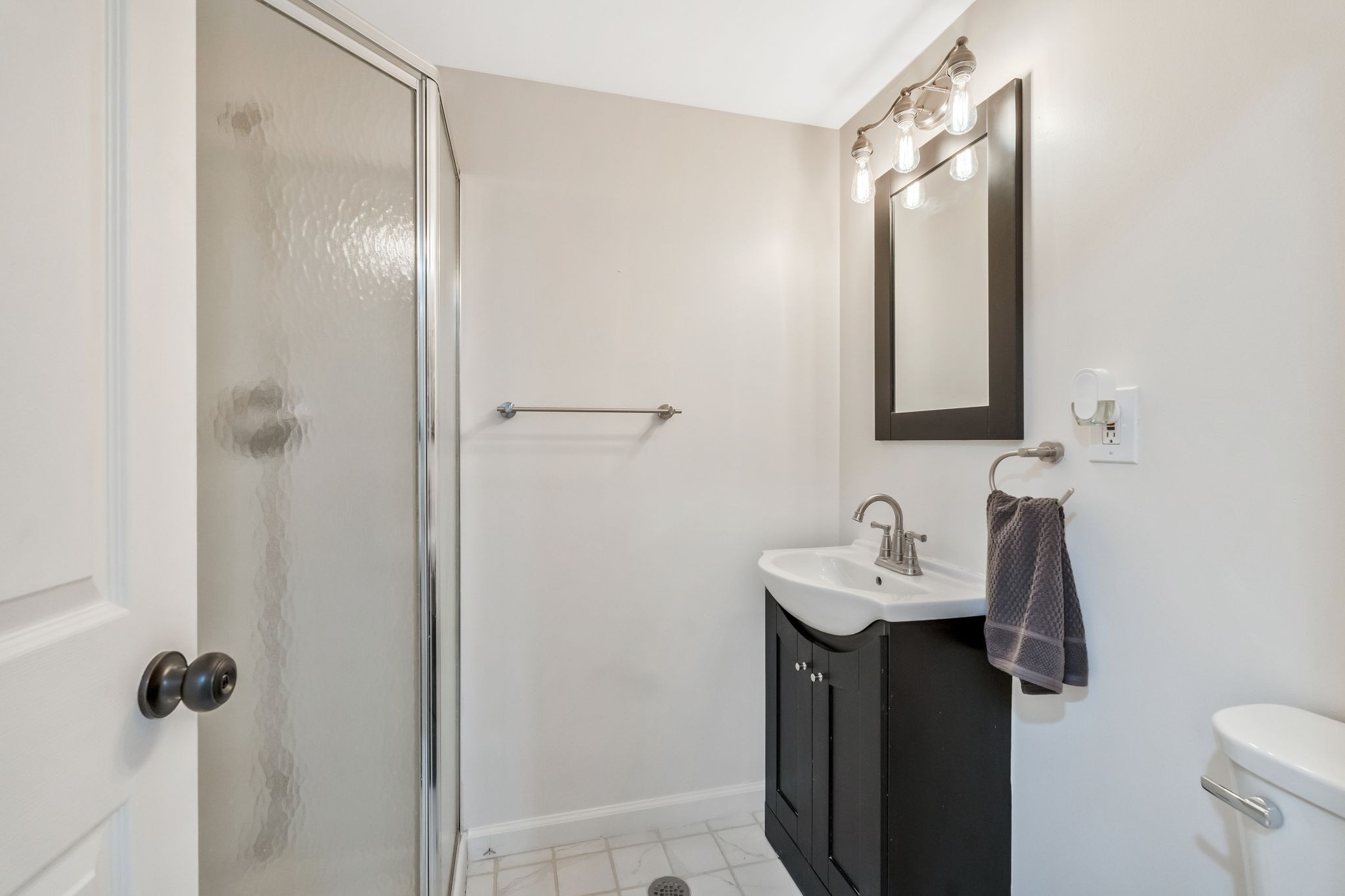 1780 Warren Hollow Rd