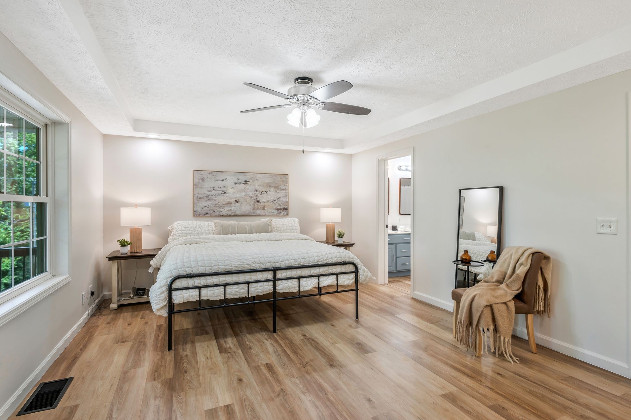 1780 Warren Hollow Rd