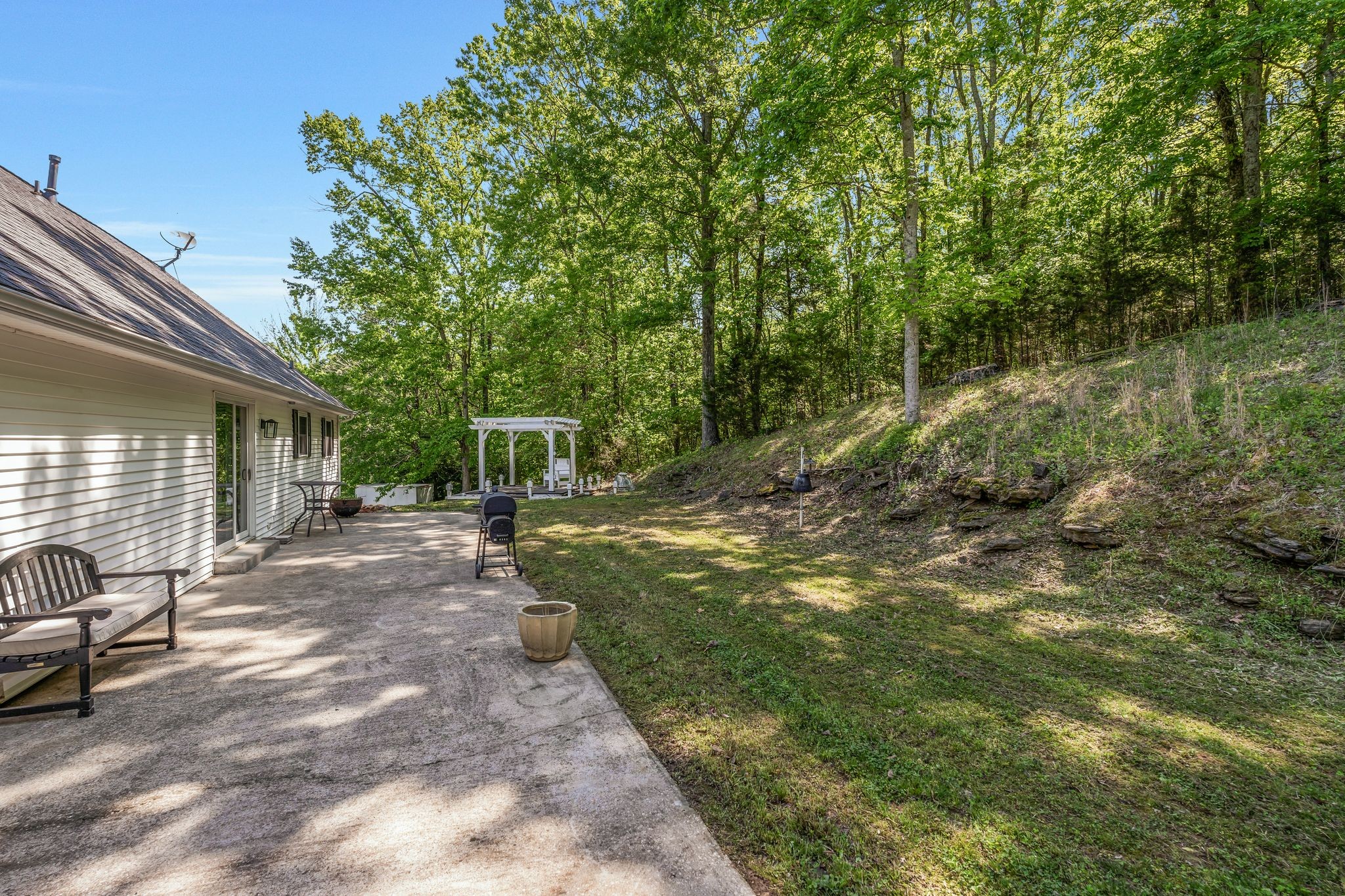 1780 Warren Hollow Rd