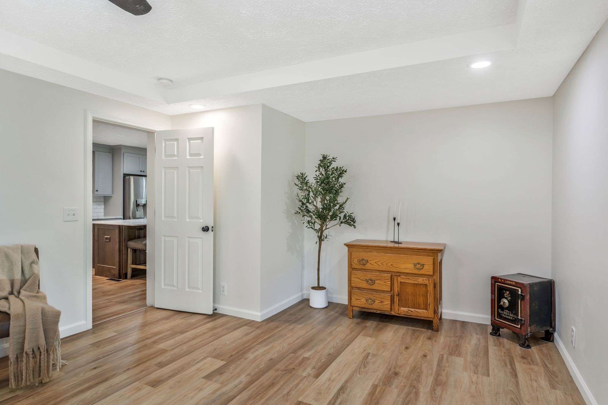 1780 Warren Hollow Rd