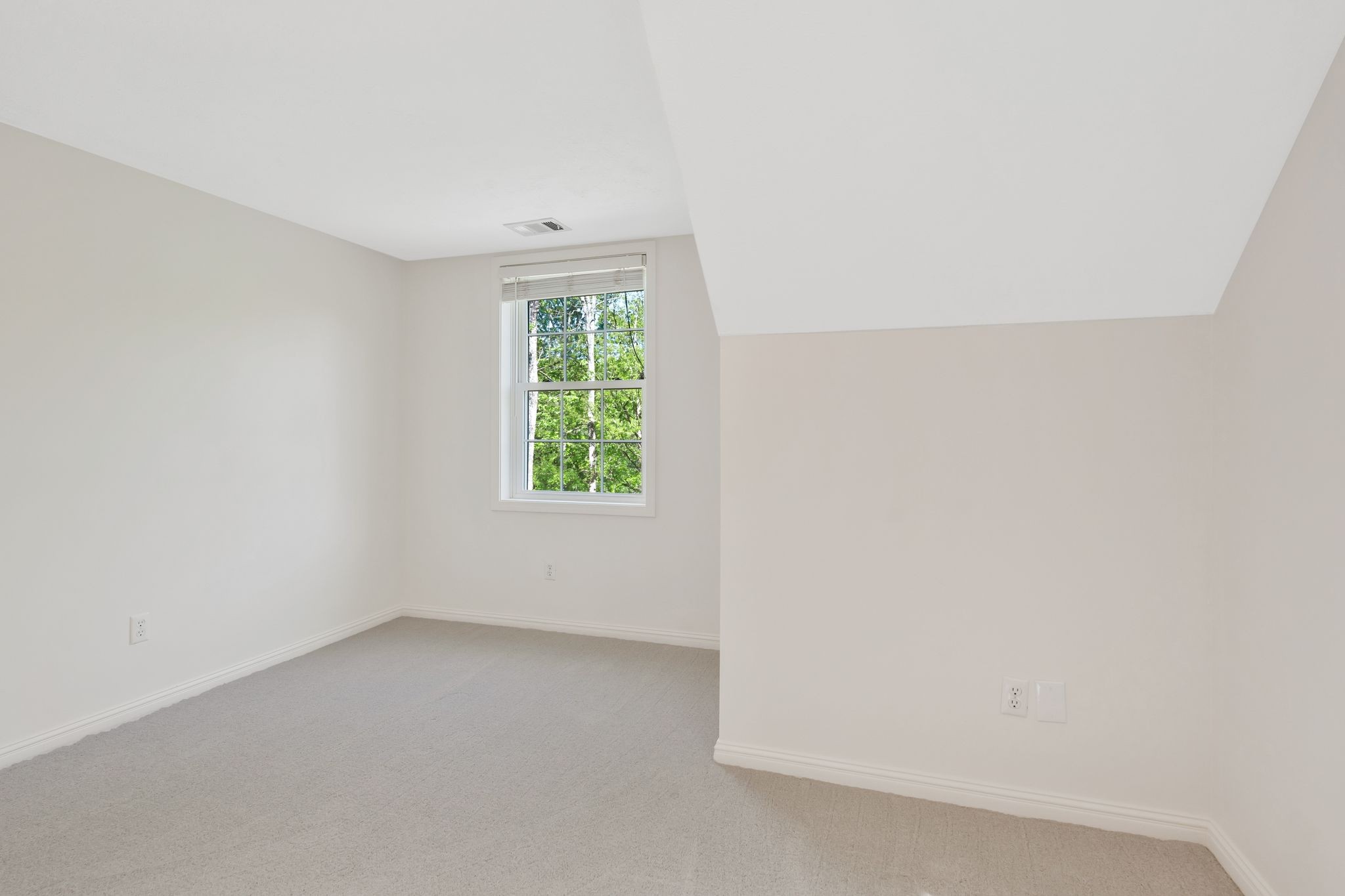 1780 Warren Hollow Rd