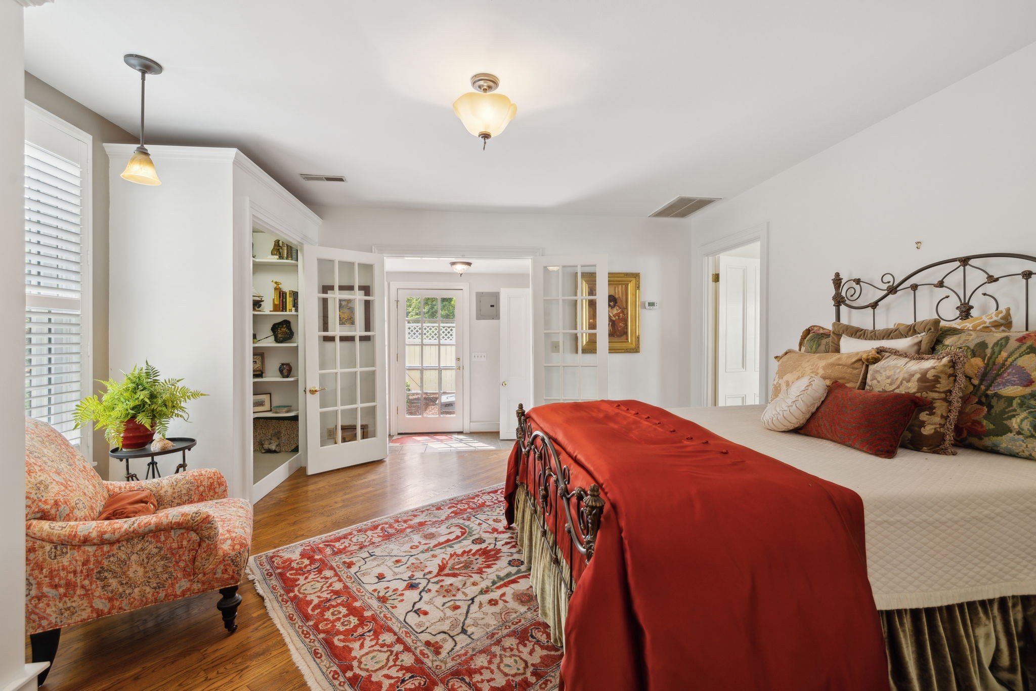 115 Lewisburg Ave