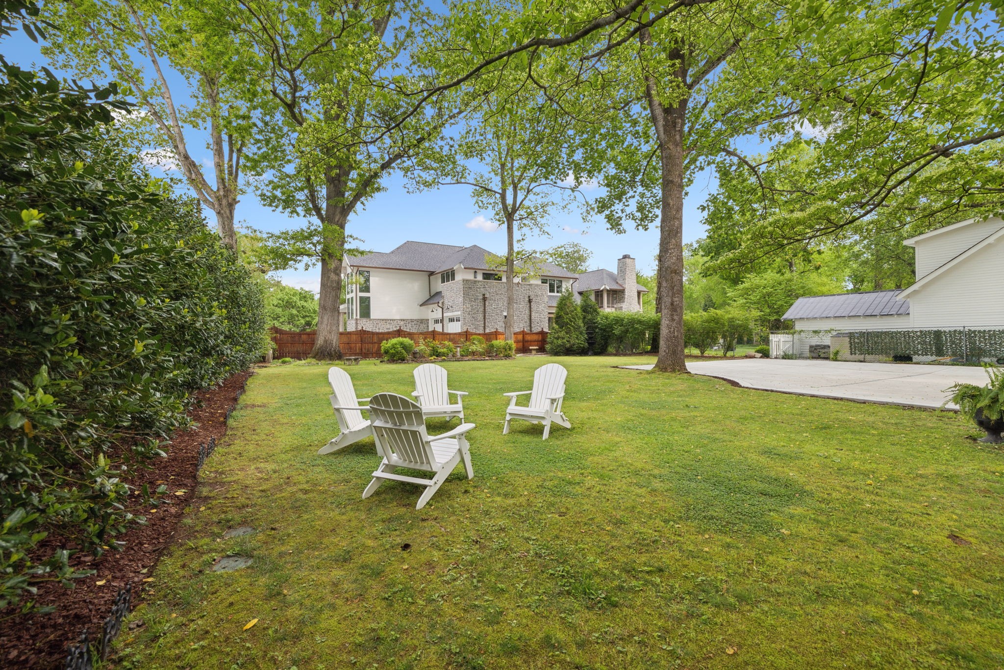 115 Lewisburg Ave