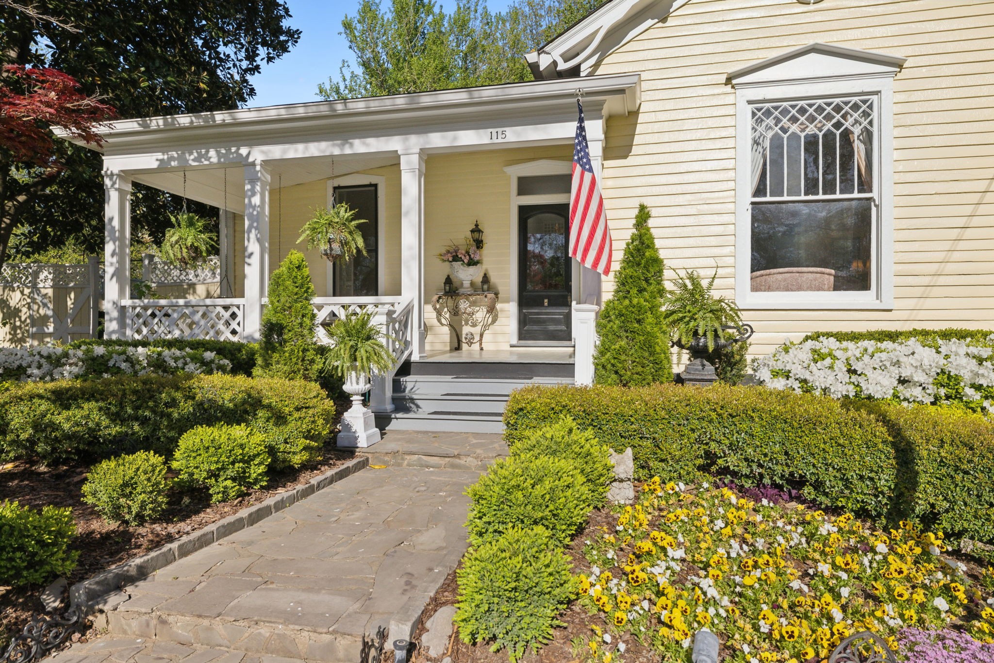 115 Lewisburg Ave