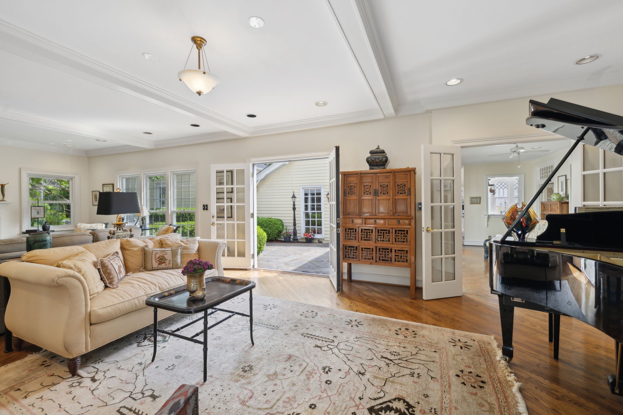 115 Lewisburg Ave