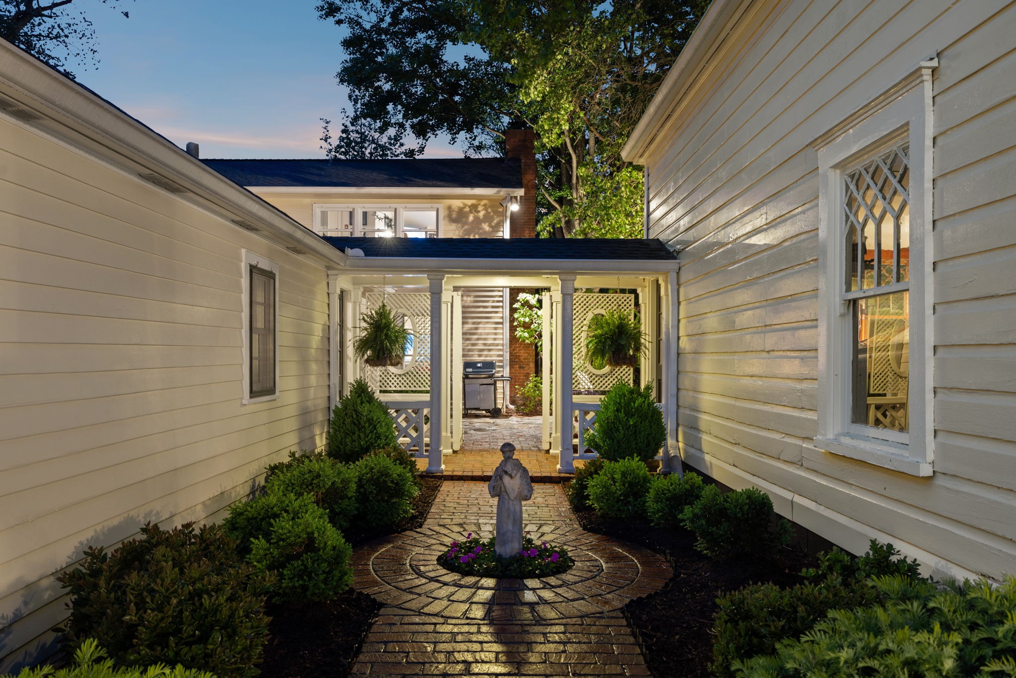 115 Lewisburg Ave