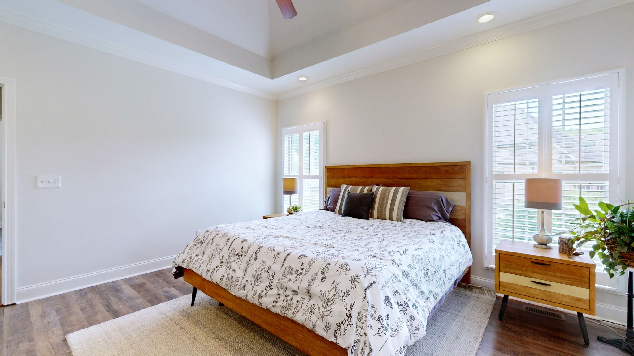 804 Twin View Dr