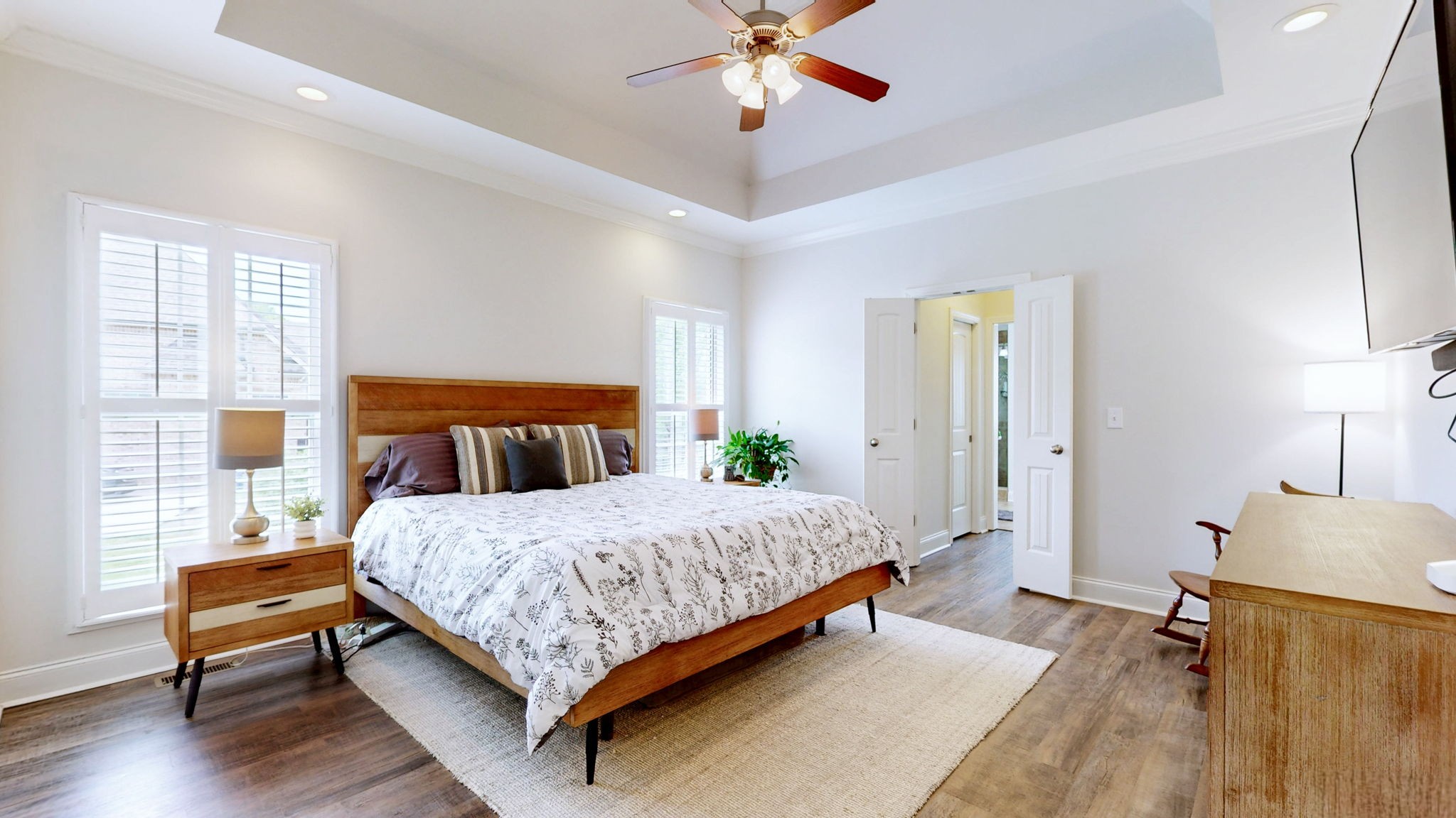 804 Twin View Dr