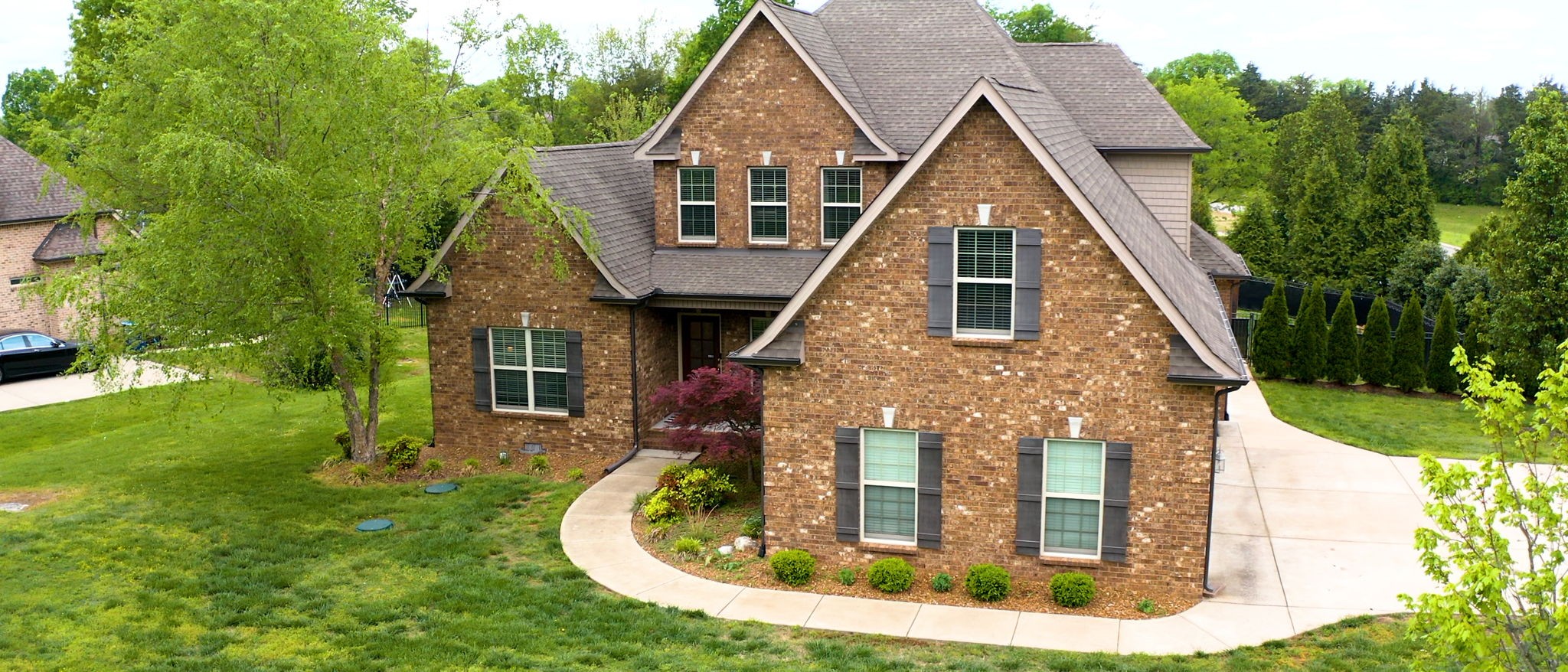 804 Twin View Dr