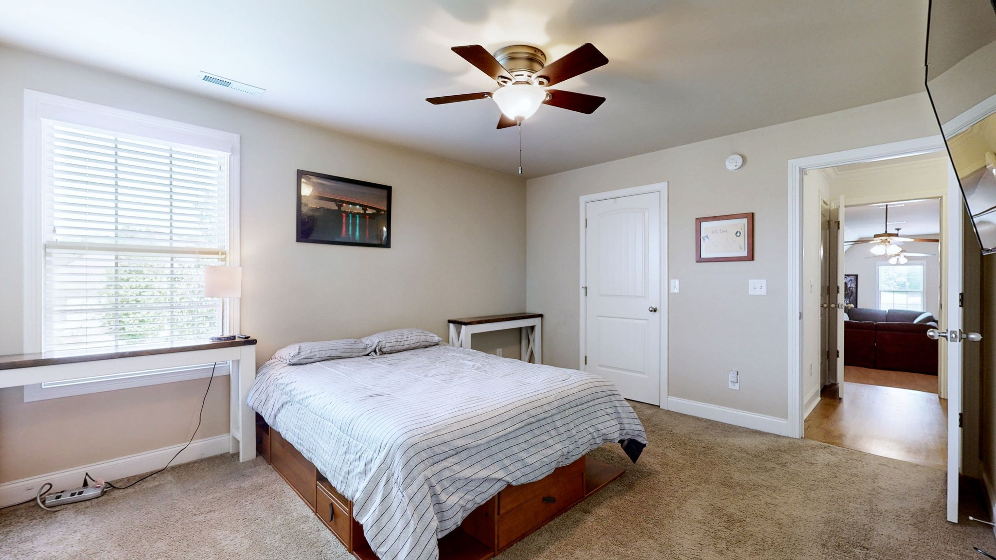 804 Twin View Dr