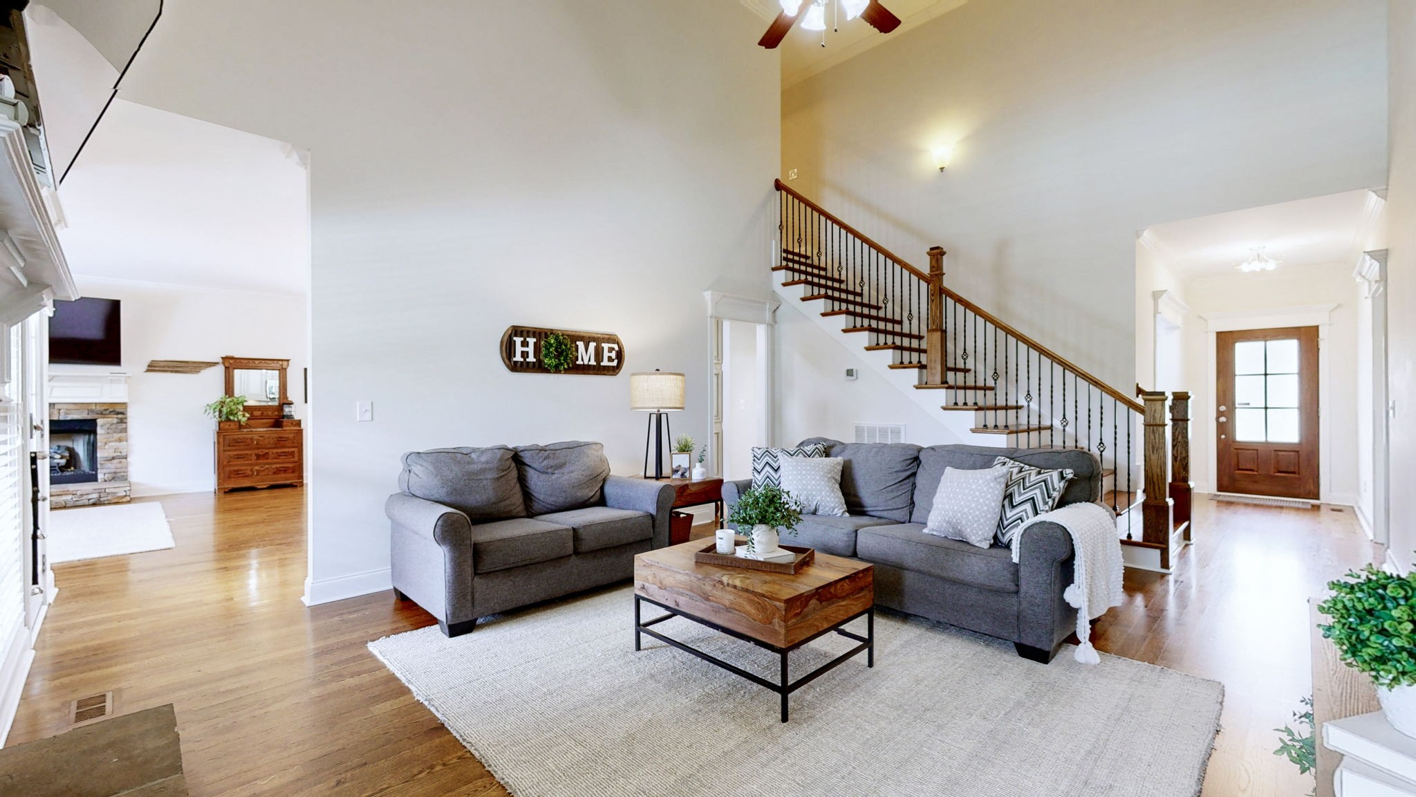 804 Twin View Dr