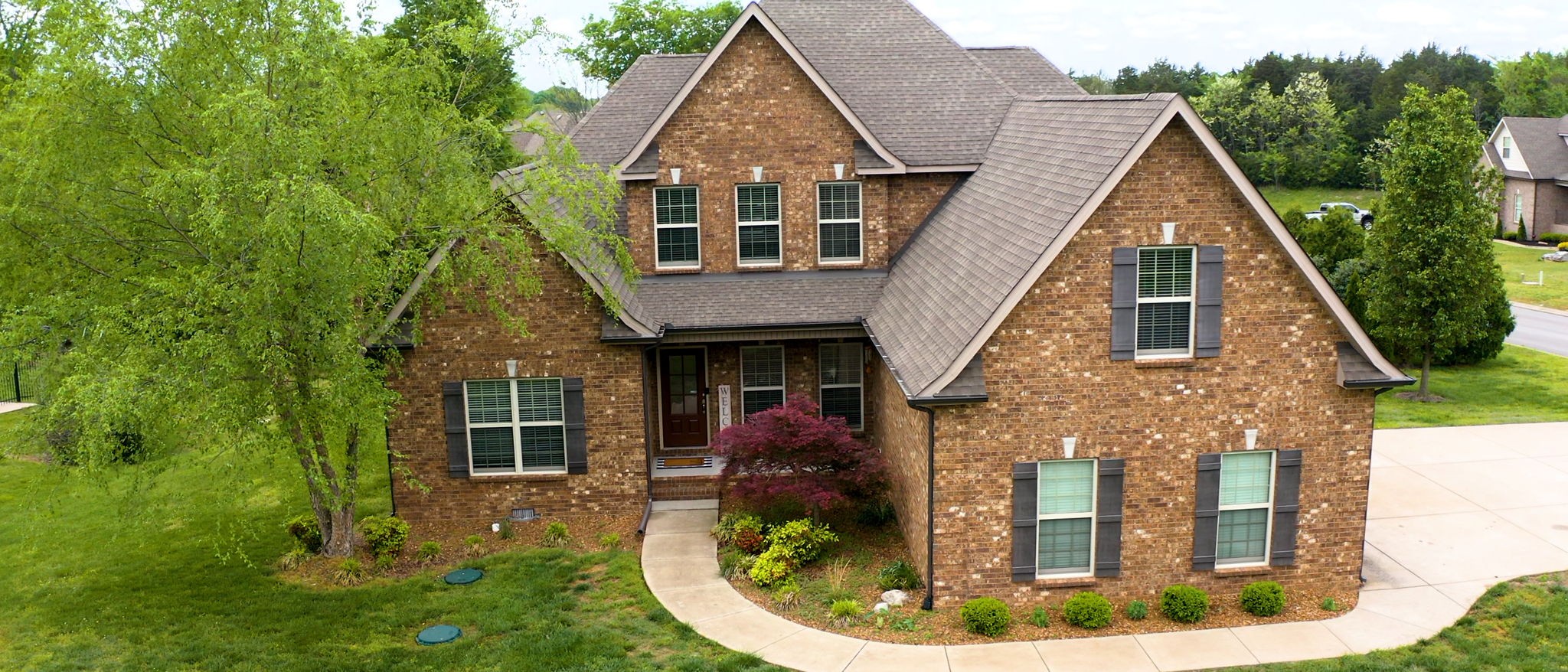 804 Twin View Dr