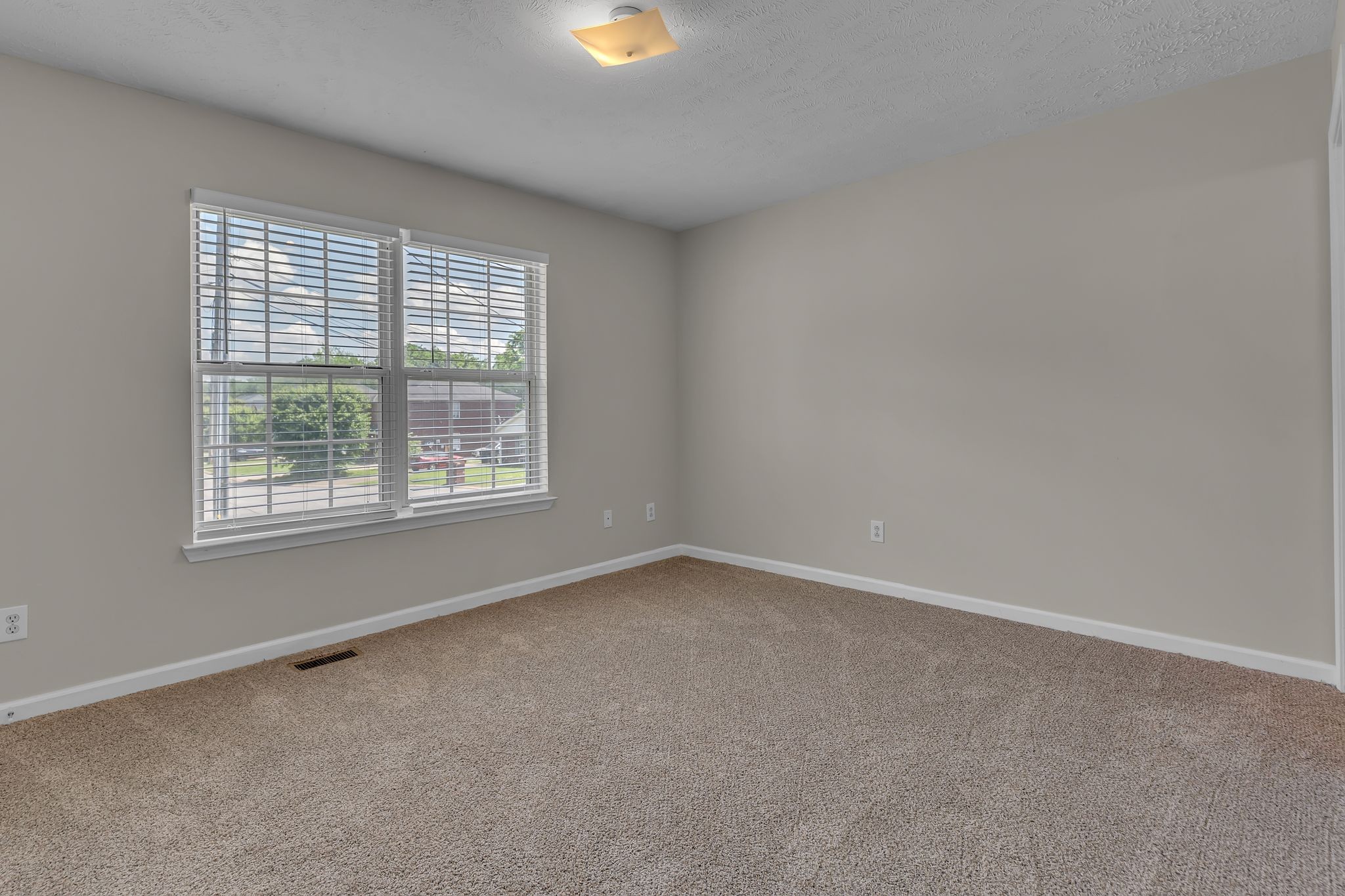1507 Center Pointe Dr