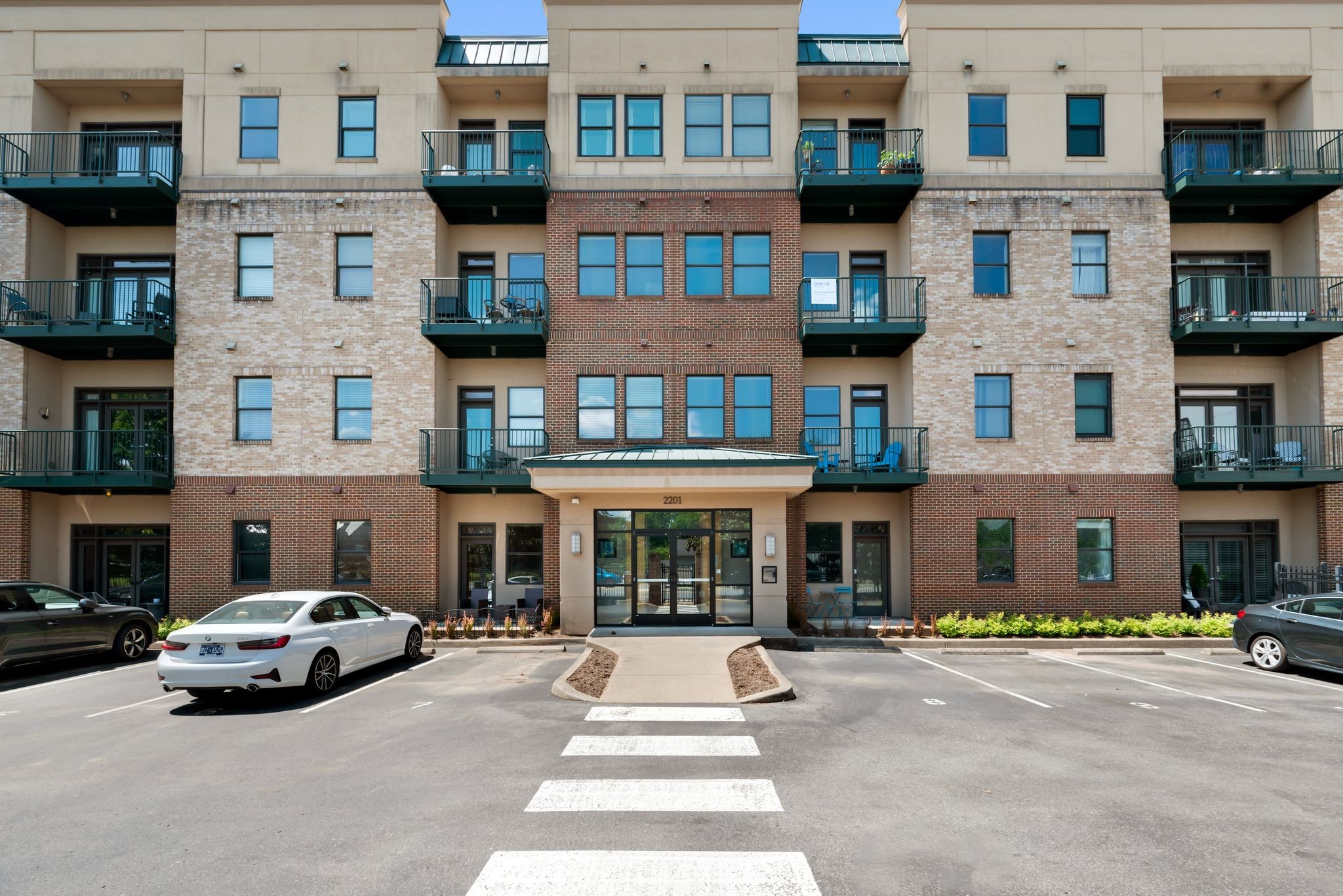 2201 8th Ave Unit: 108