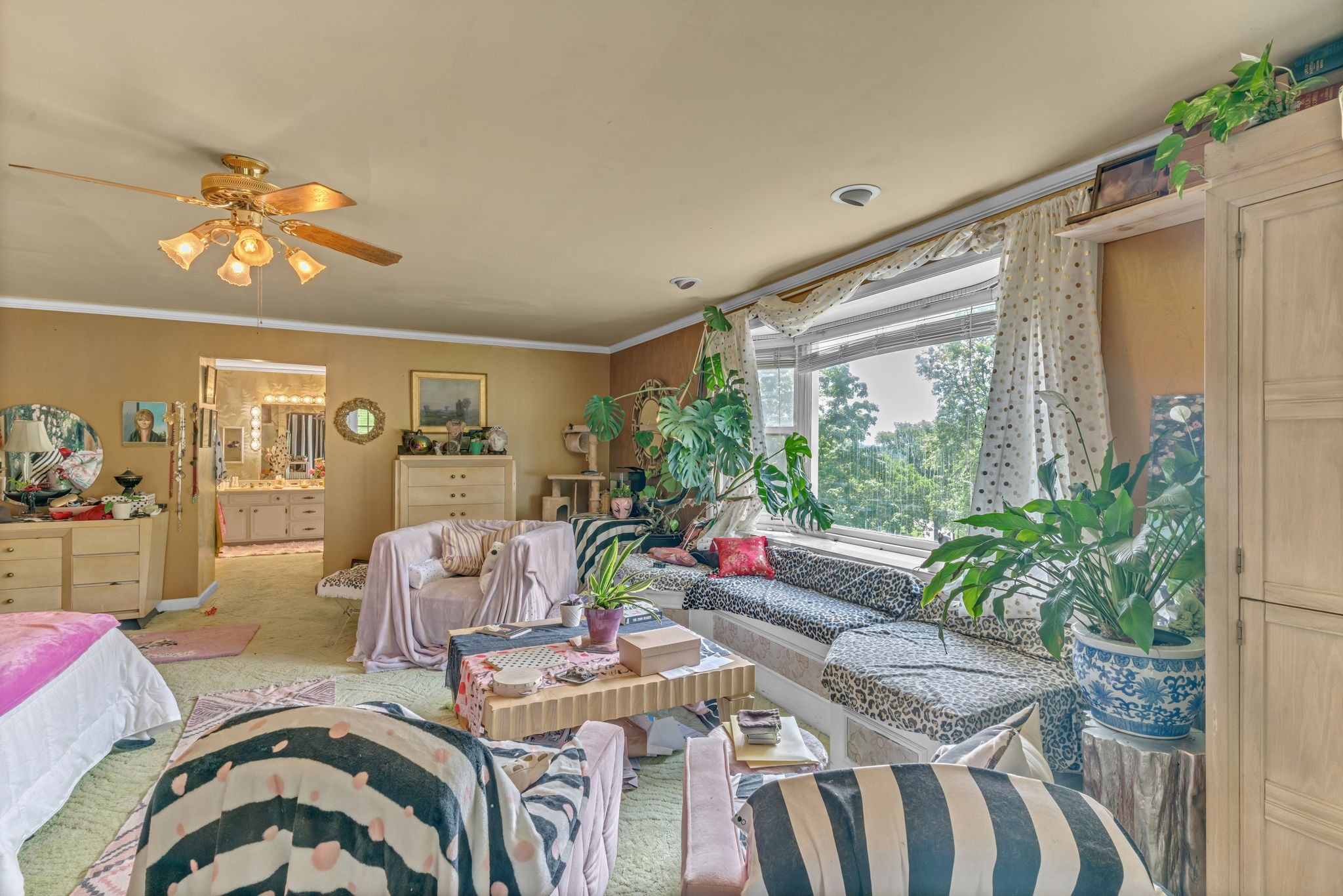 4219 W Hamilton Rd
