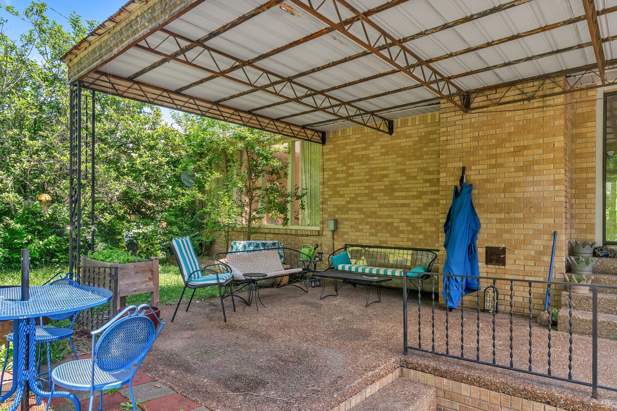 4219 W Hamilton Rd
