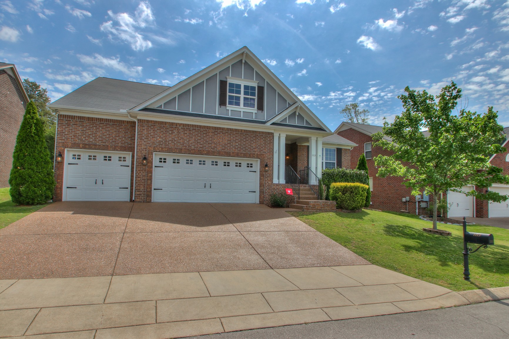 1113 Camden Cir