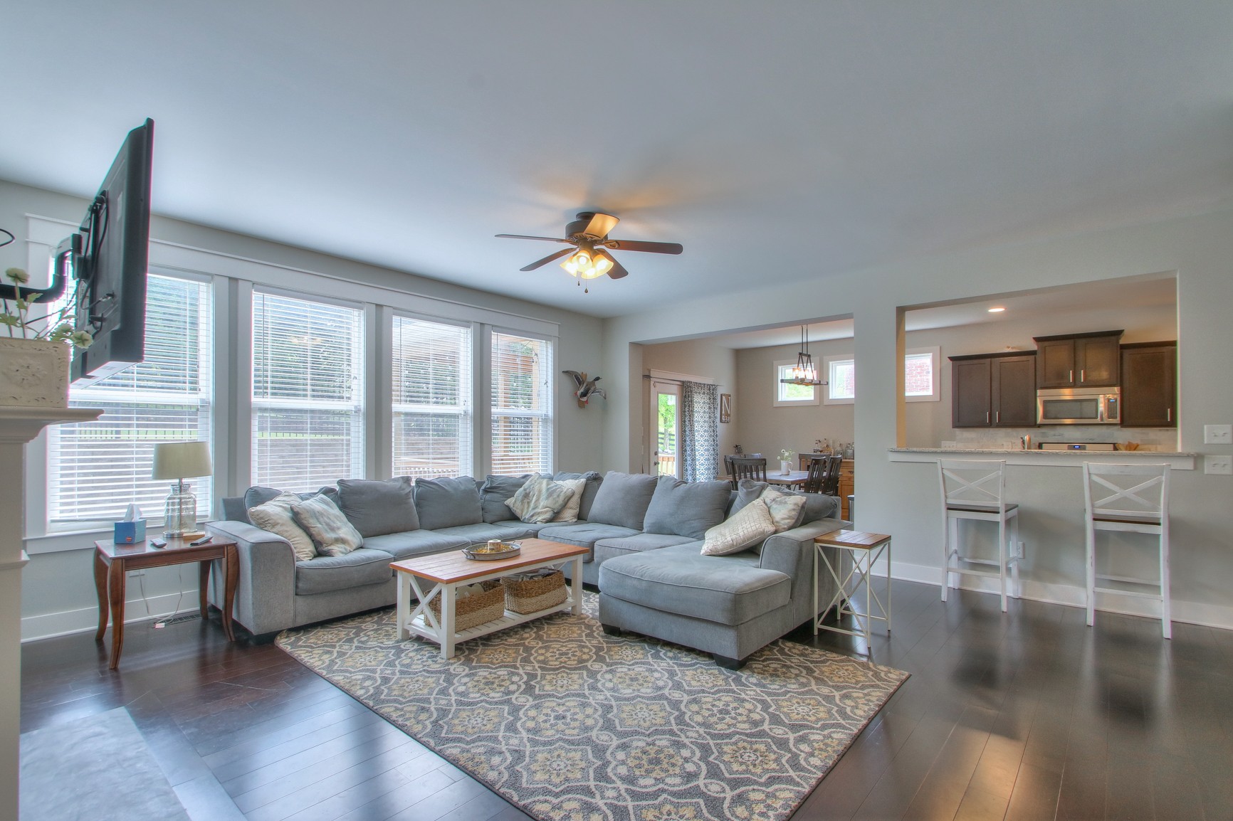 1113 Camden Cir