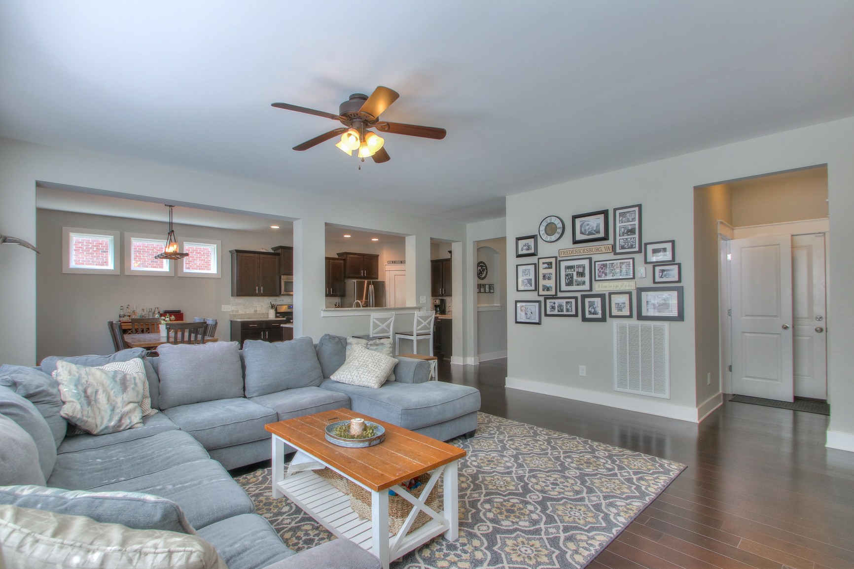 1113 Camden Cir