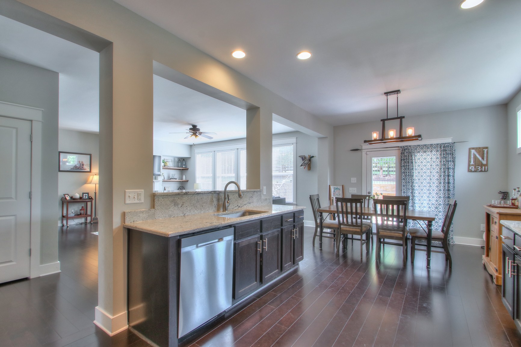 1113 Camden Cir