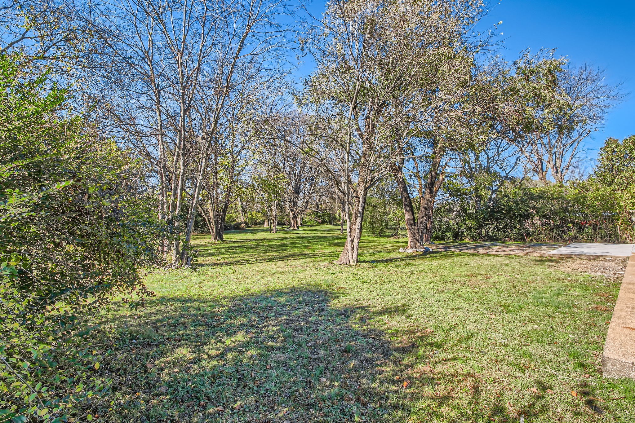 112 W Meade Dr