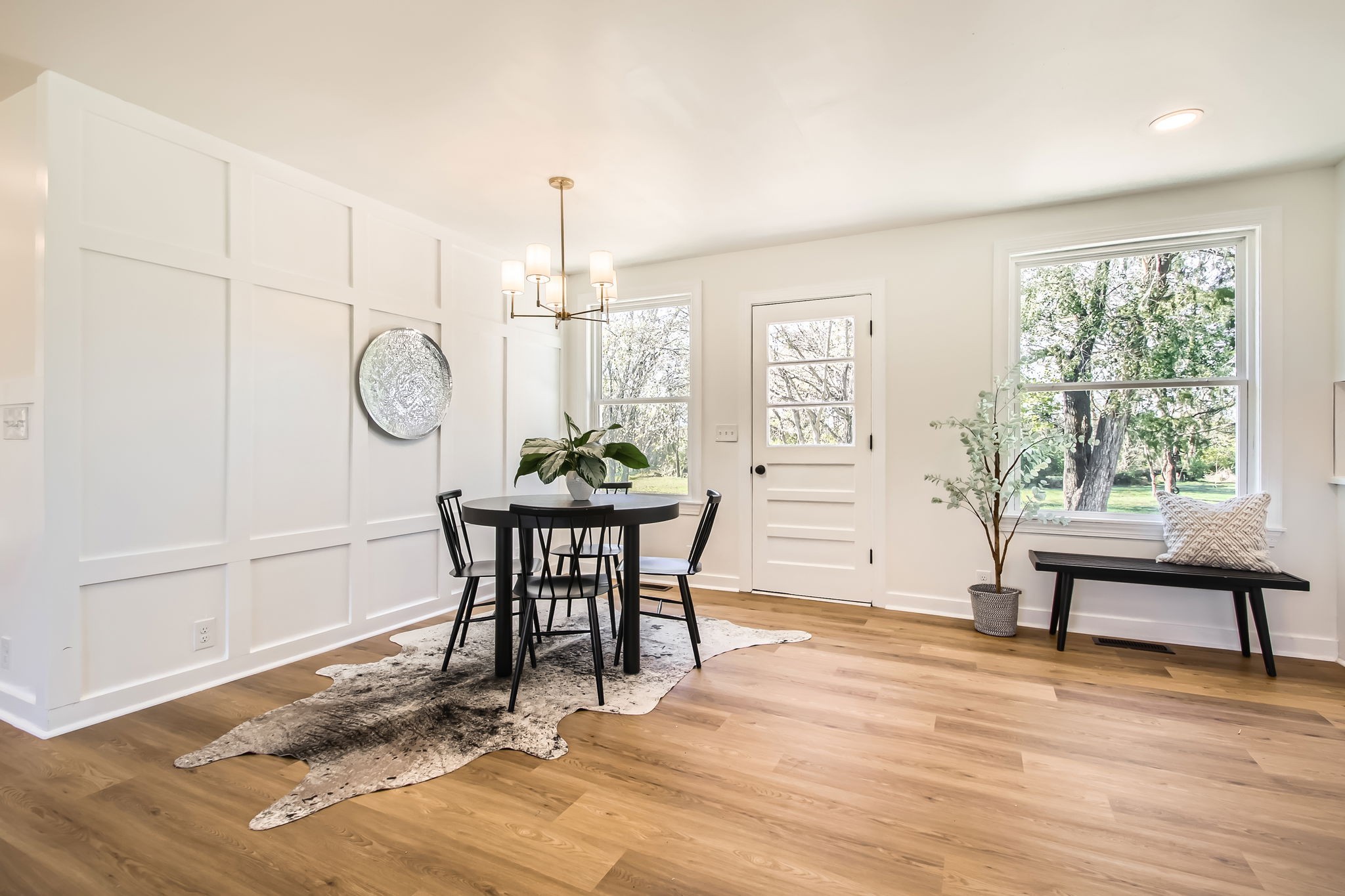 112 W Meade Dr
