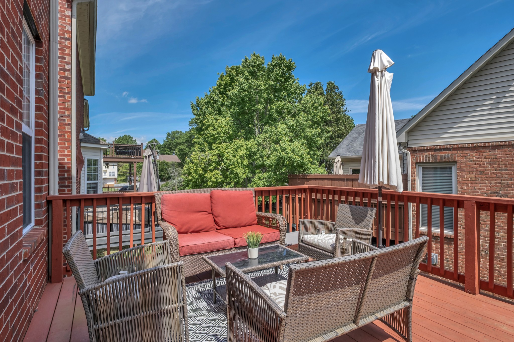 1206 Forest Lake Ct