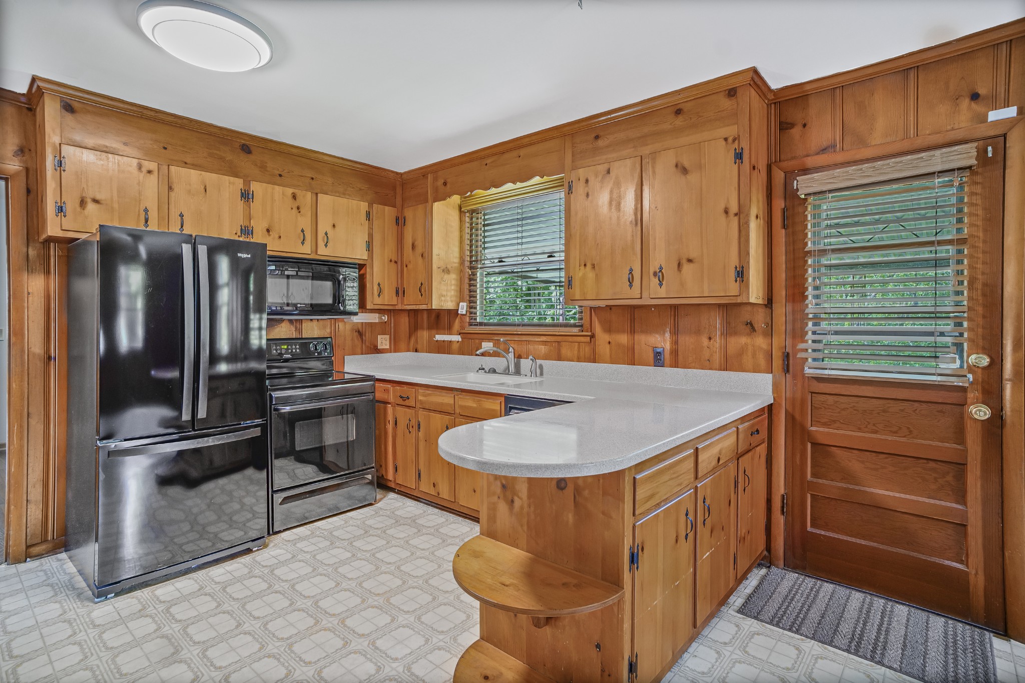 386 Brewer Dr