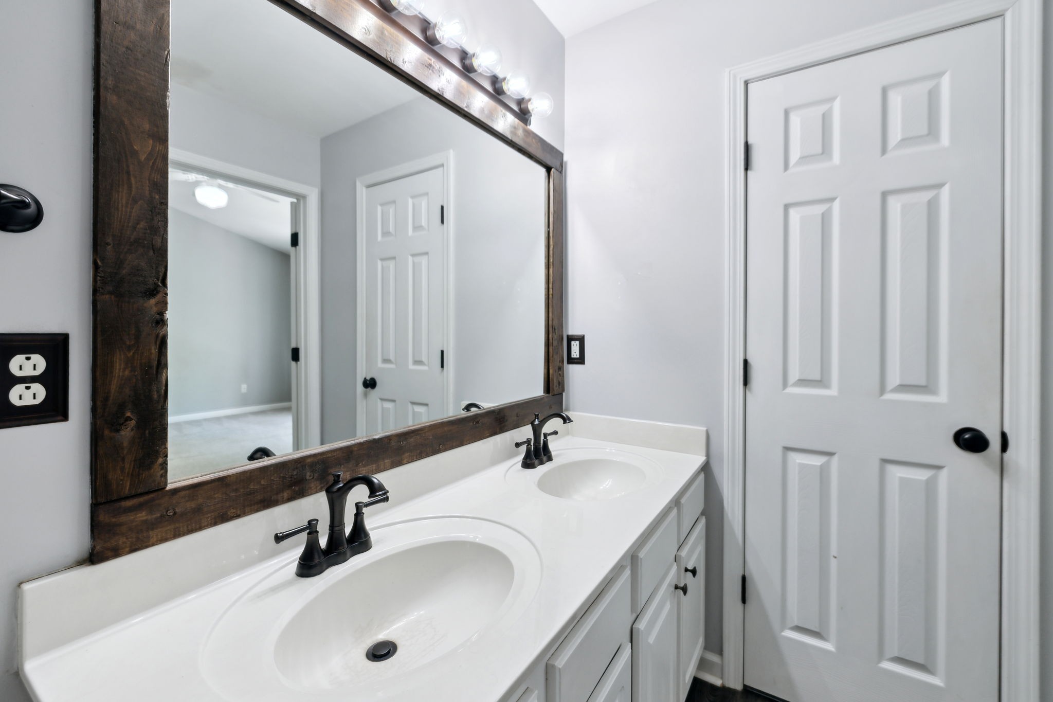 601 Old Hickory Blvd Unit: 104