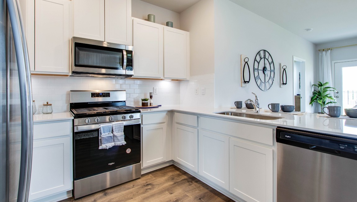 2183 MACKINAC BEND