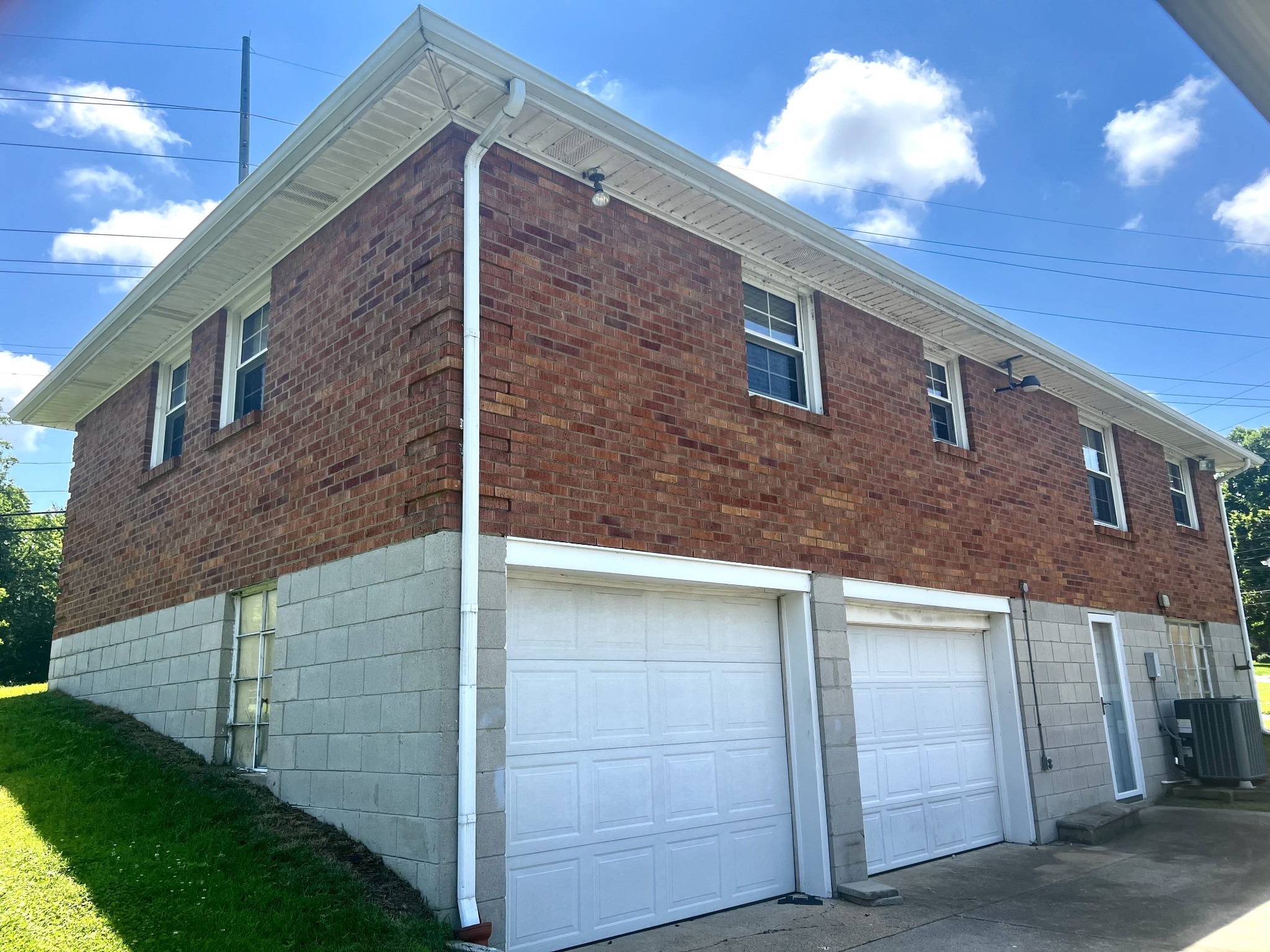 461 Annex Ave