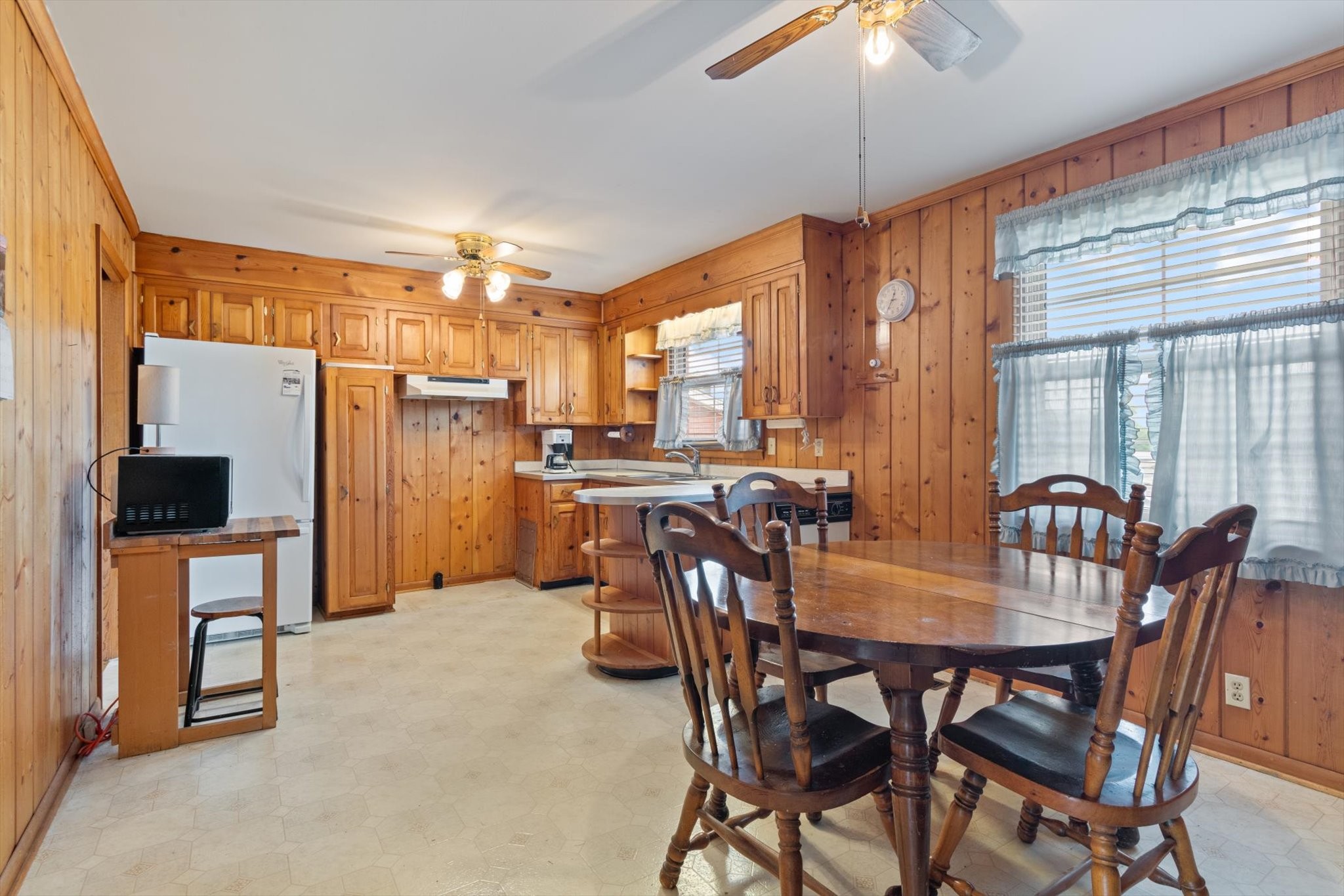 461 Annex Ave