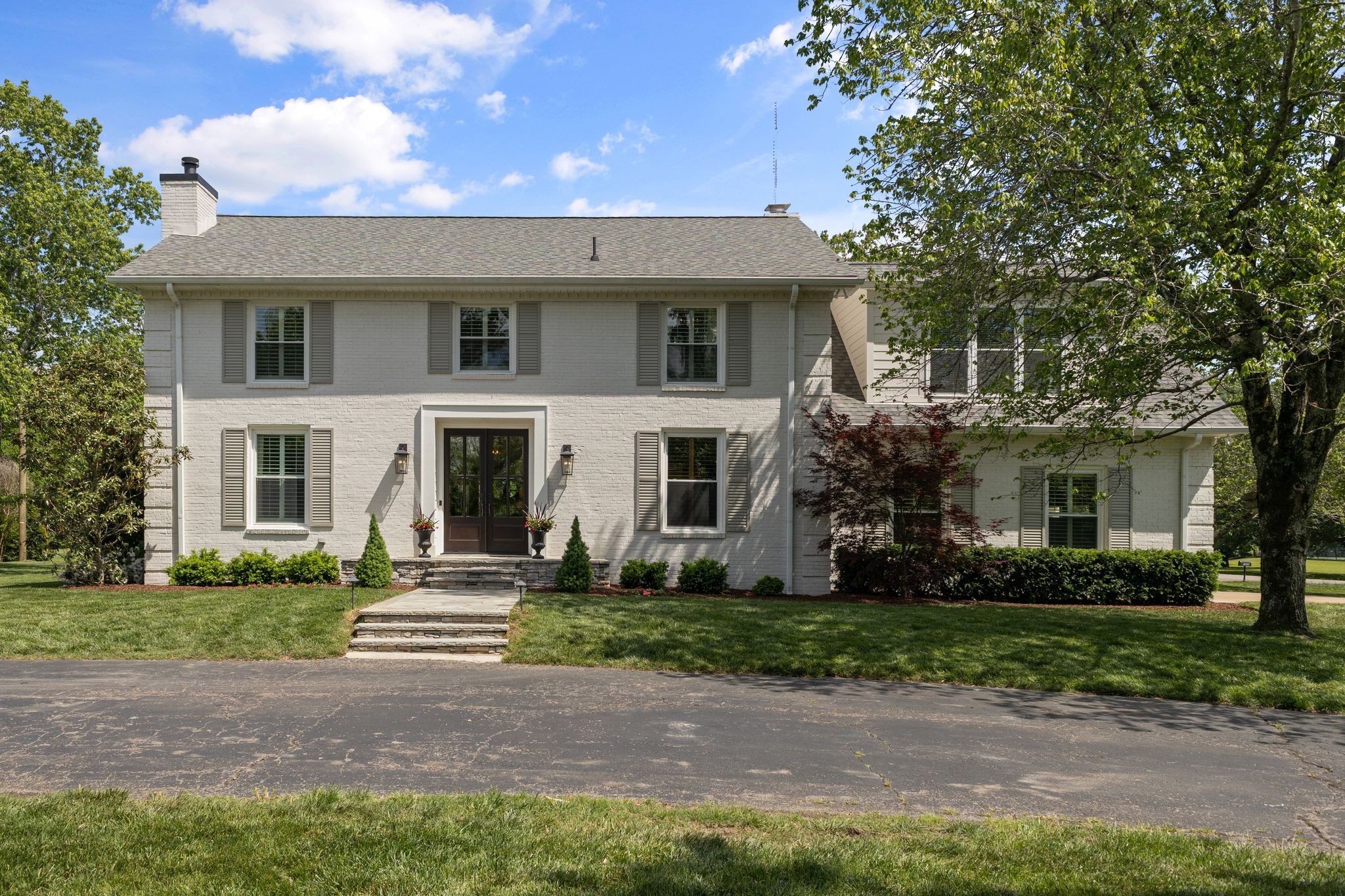 1946 Harpeth River Dr