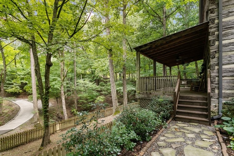 824 High Point Ridge Rd