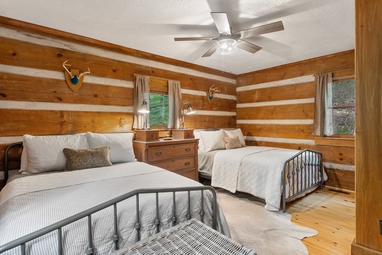 824 High Point Ridge Rd